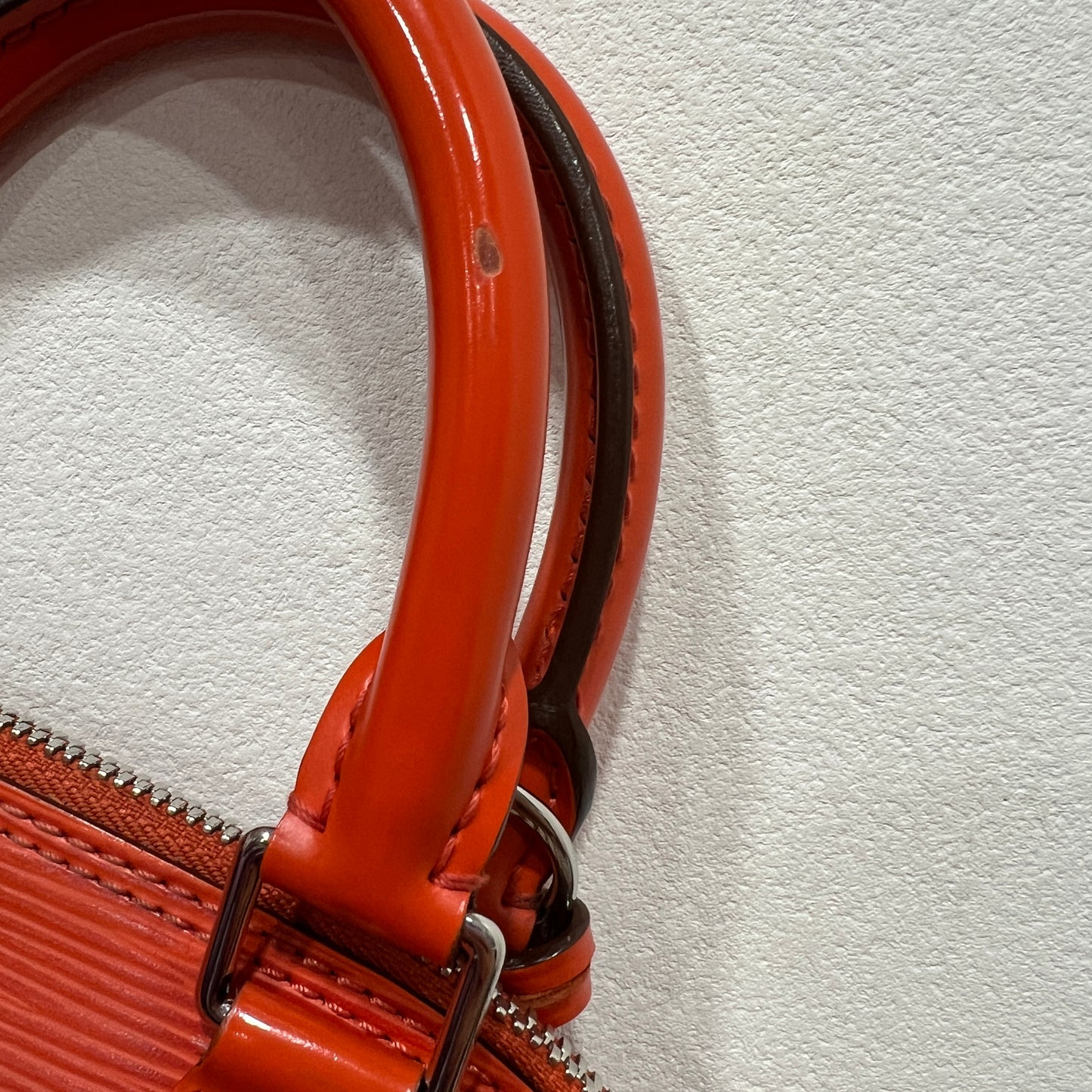 LOUIS VUITTON ALMA BB Epi Leather