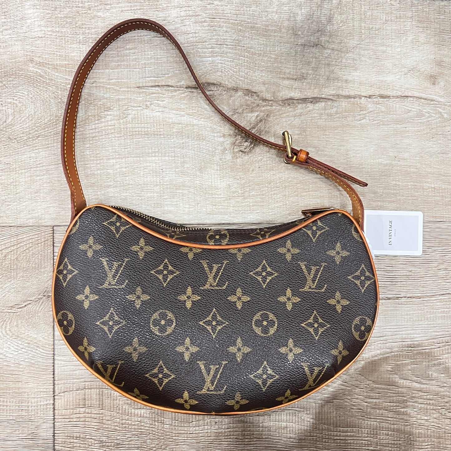 LOUIS VUITTON Croissant PM