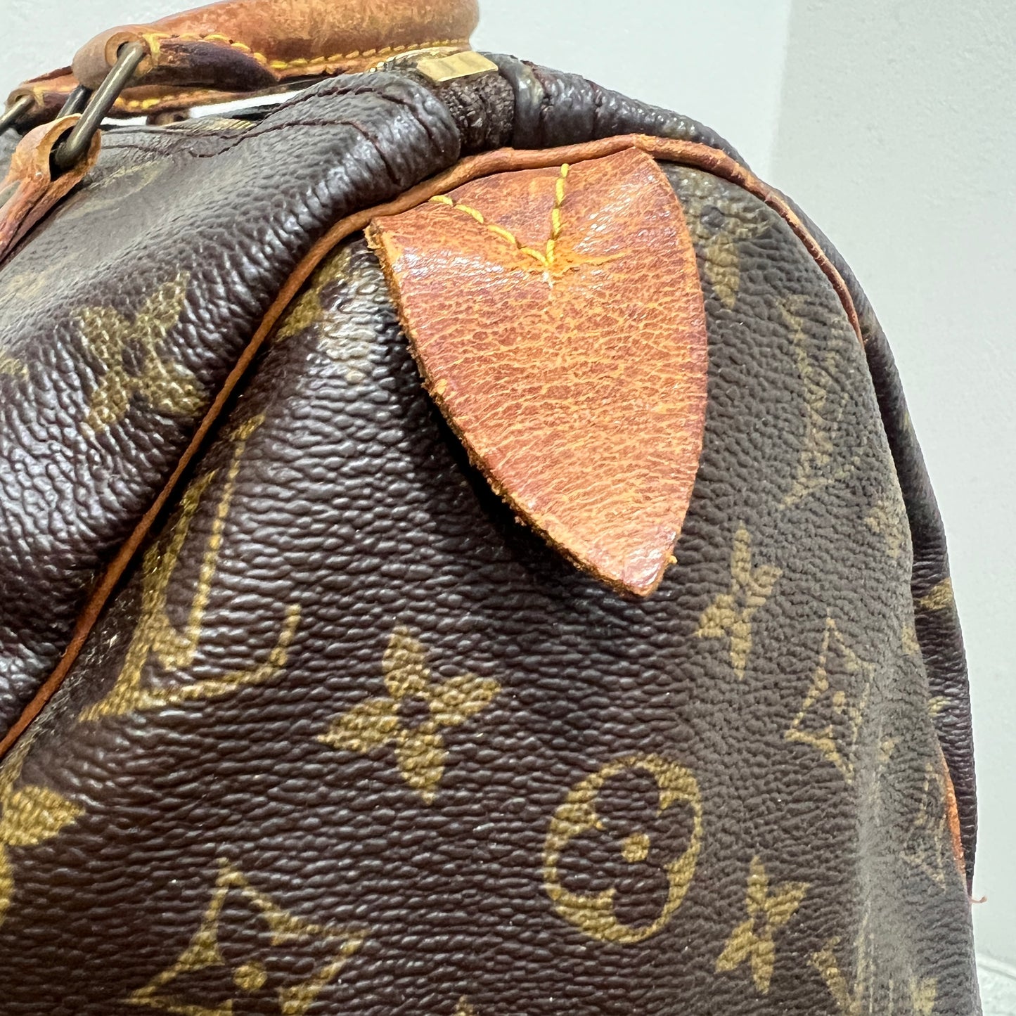 LOUIS VUITTON Speedy 30