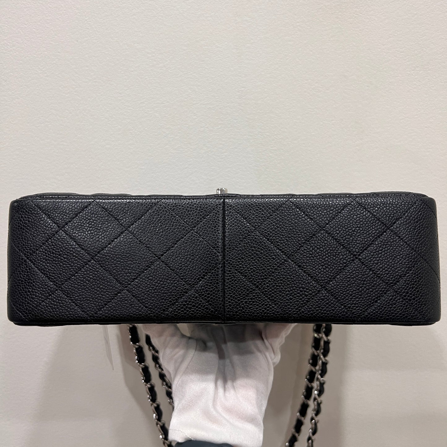 CHANEL Caviar Jumbo Double Flap