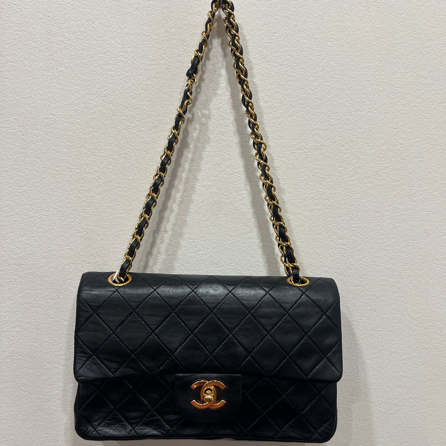 CHANEL CLASSIC DOUBLE FLAP 23cm