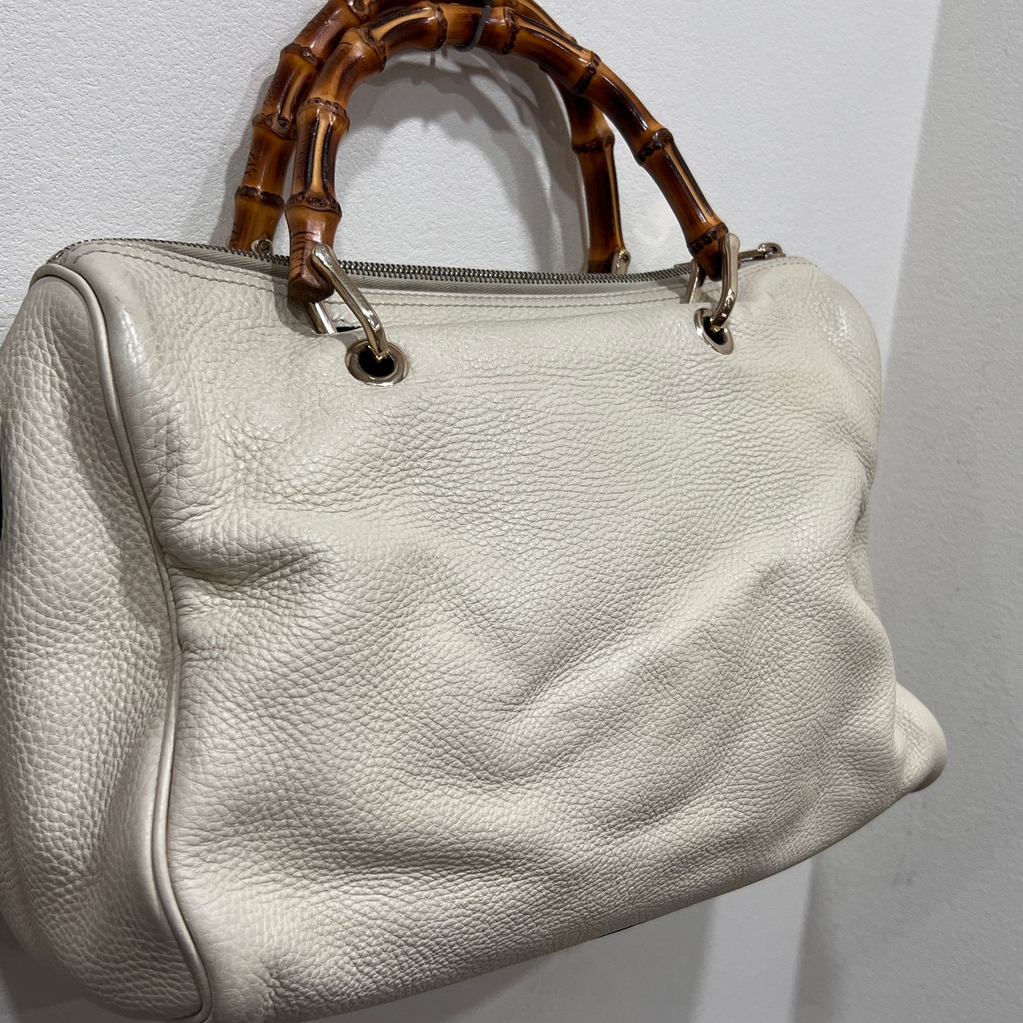 GUCCI Gucci Bamboo White Leather Handbag Shoulder Bag (strap not included)