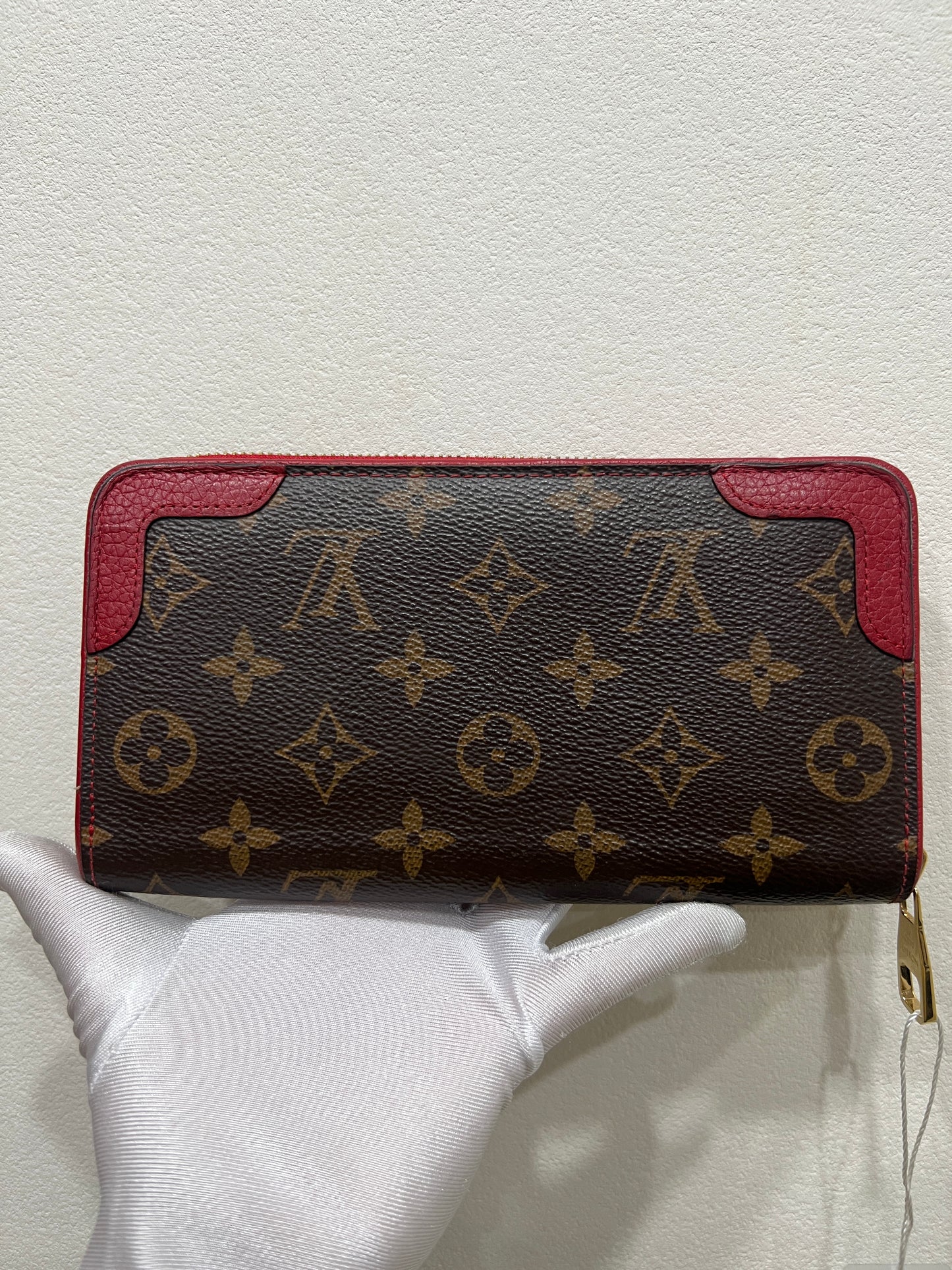 LOUIS VUITTON Zippy Retro Long Wallet