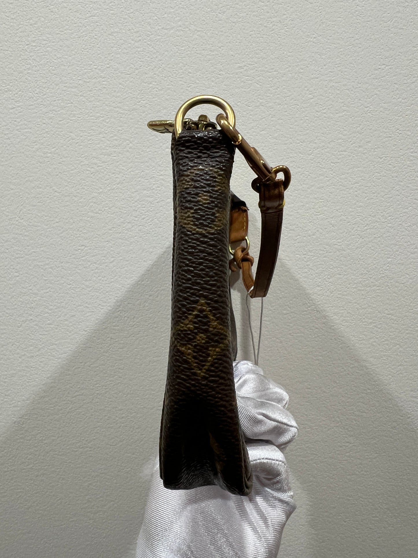 LOUIS VUITTON Accessory Pouchette