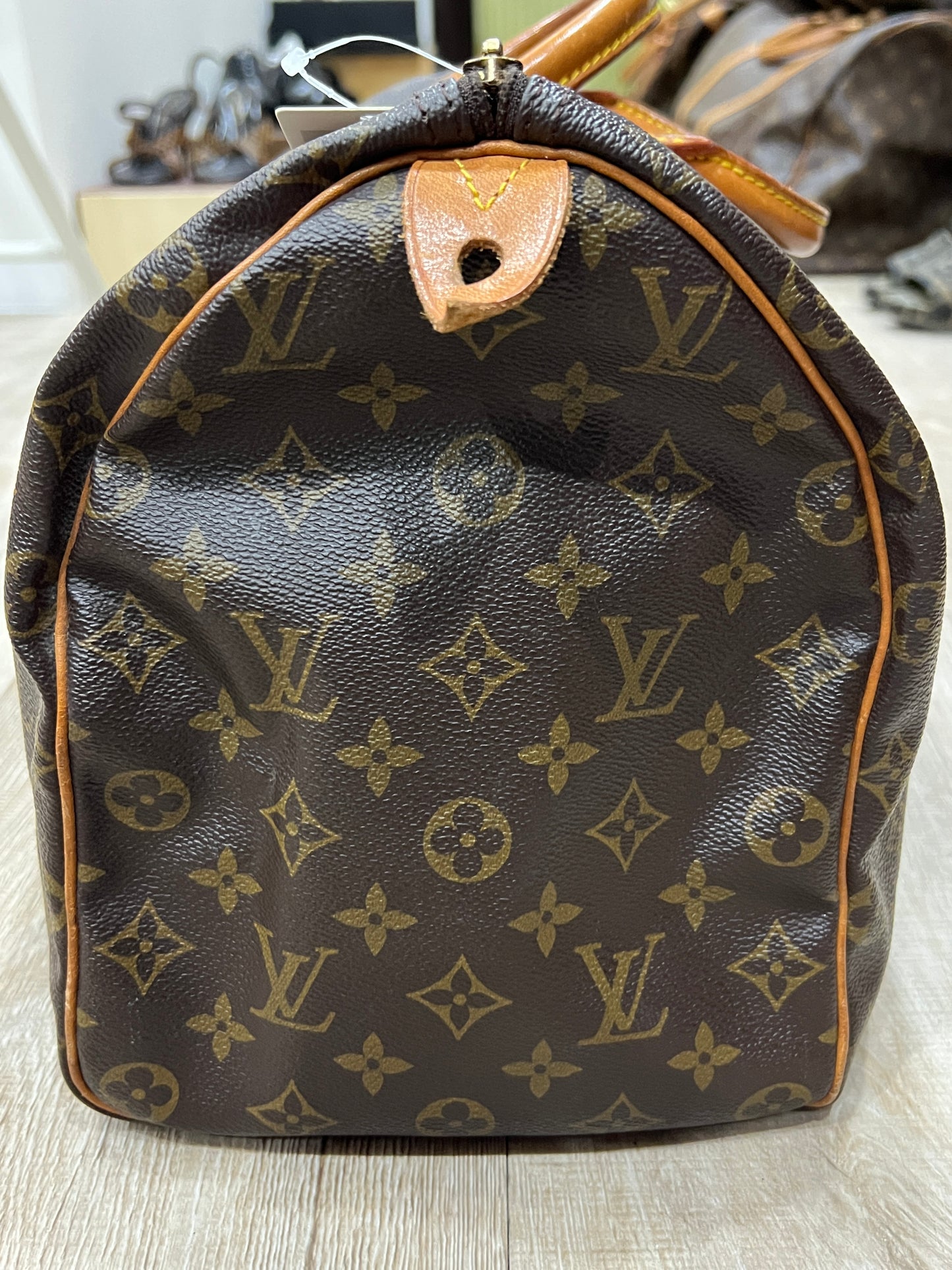 LOUIS VUITTON Speedy 40