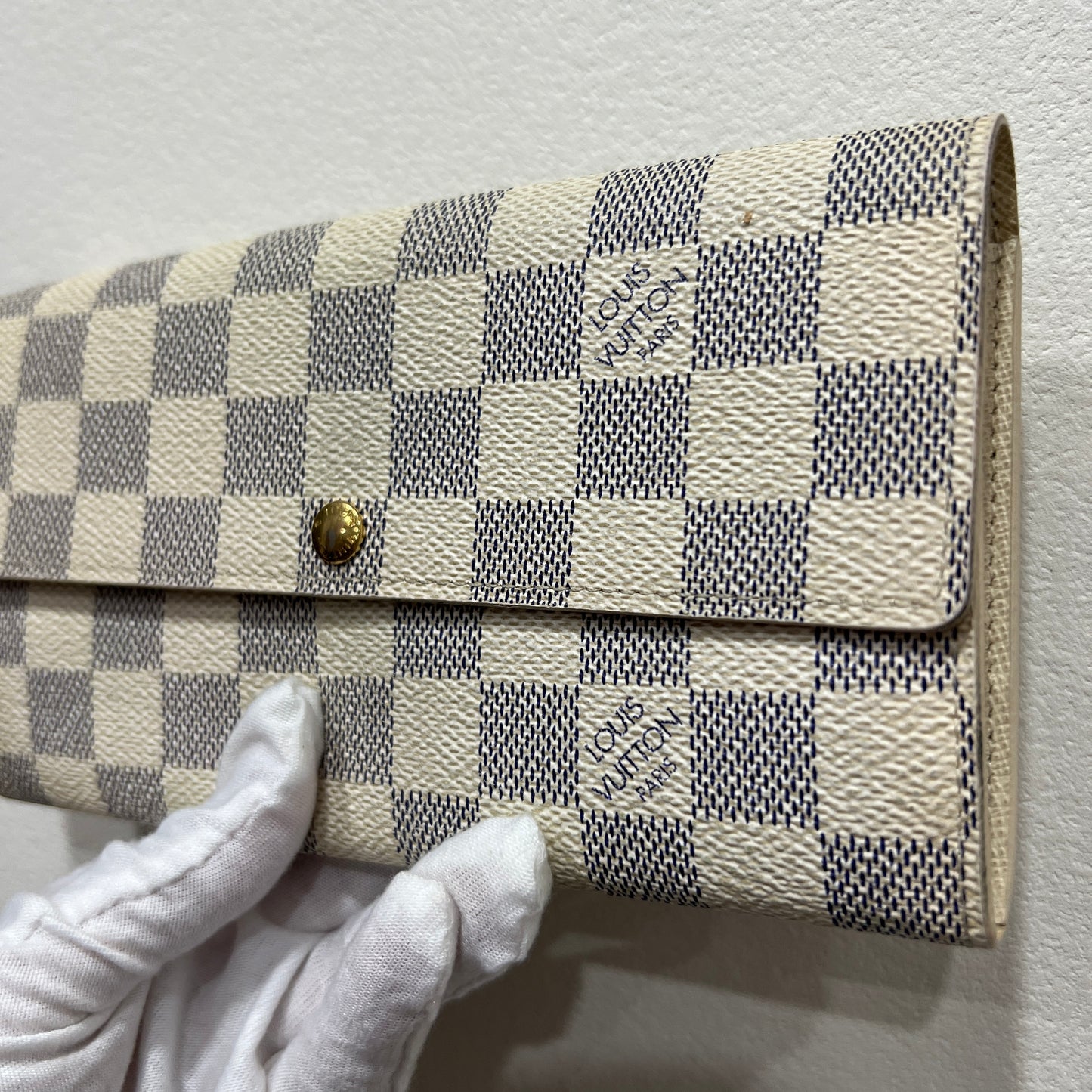 LOUIS VUITTON Damier Wallet
