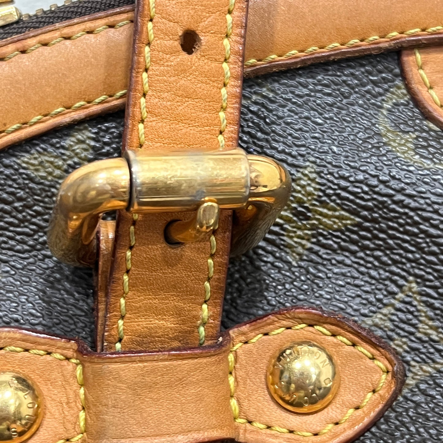 LOUIS VUITTON Tivoli GM