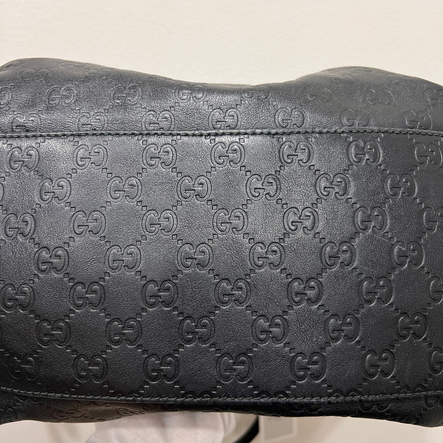 GUCCI Sukey Handbag in Timeless Black Guccissima (GG embossed) Leather