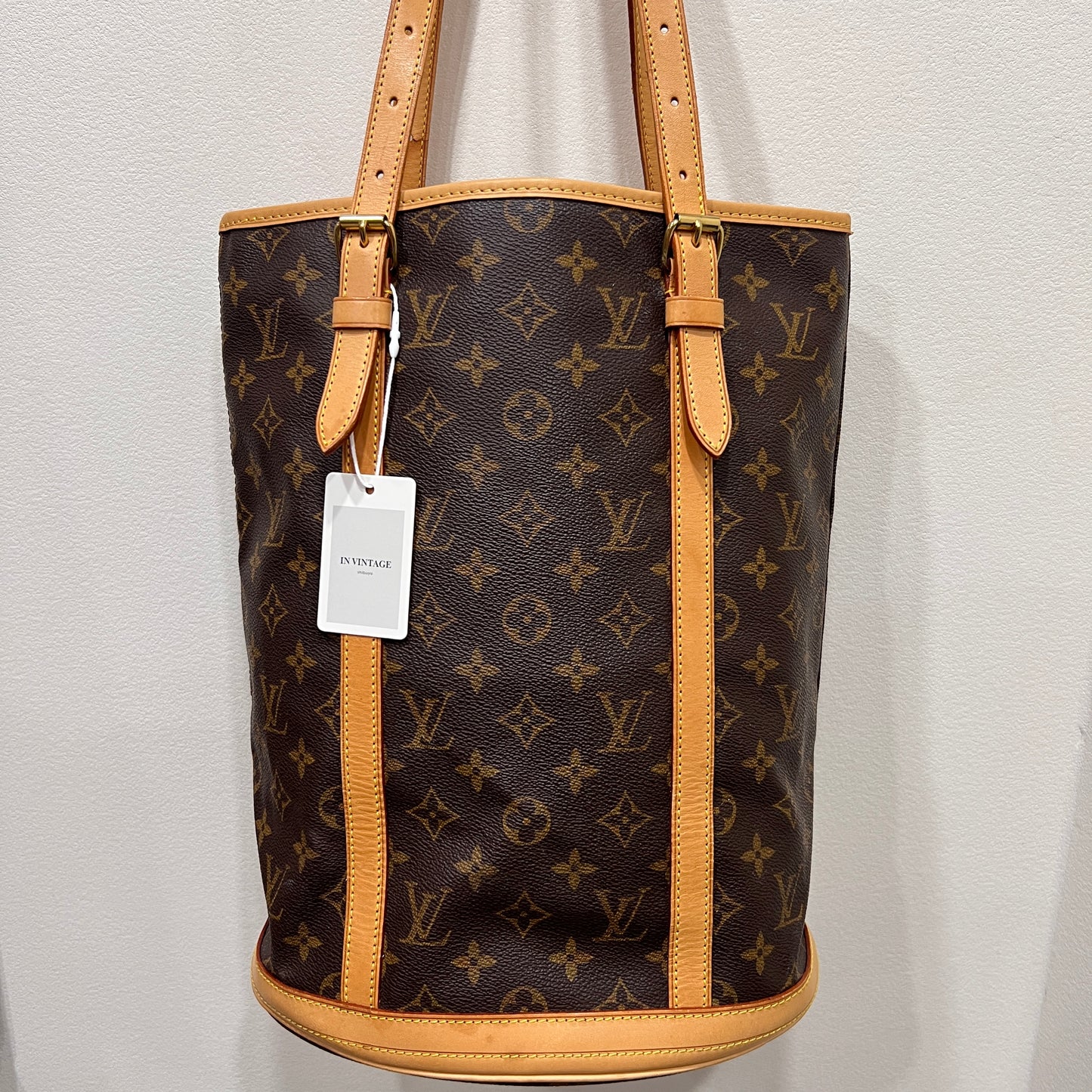 LOUIS VUITTON Bucket Bag GM