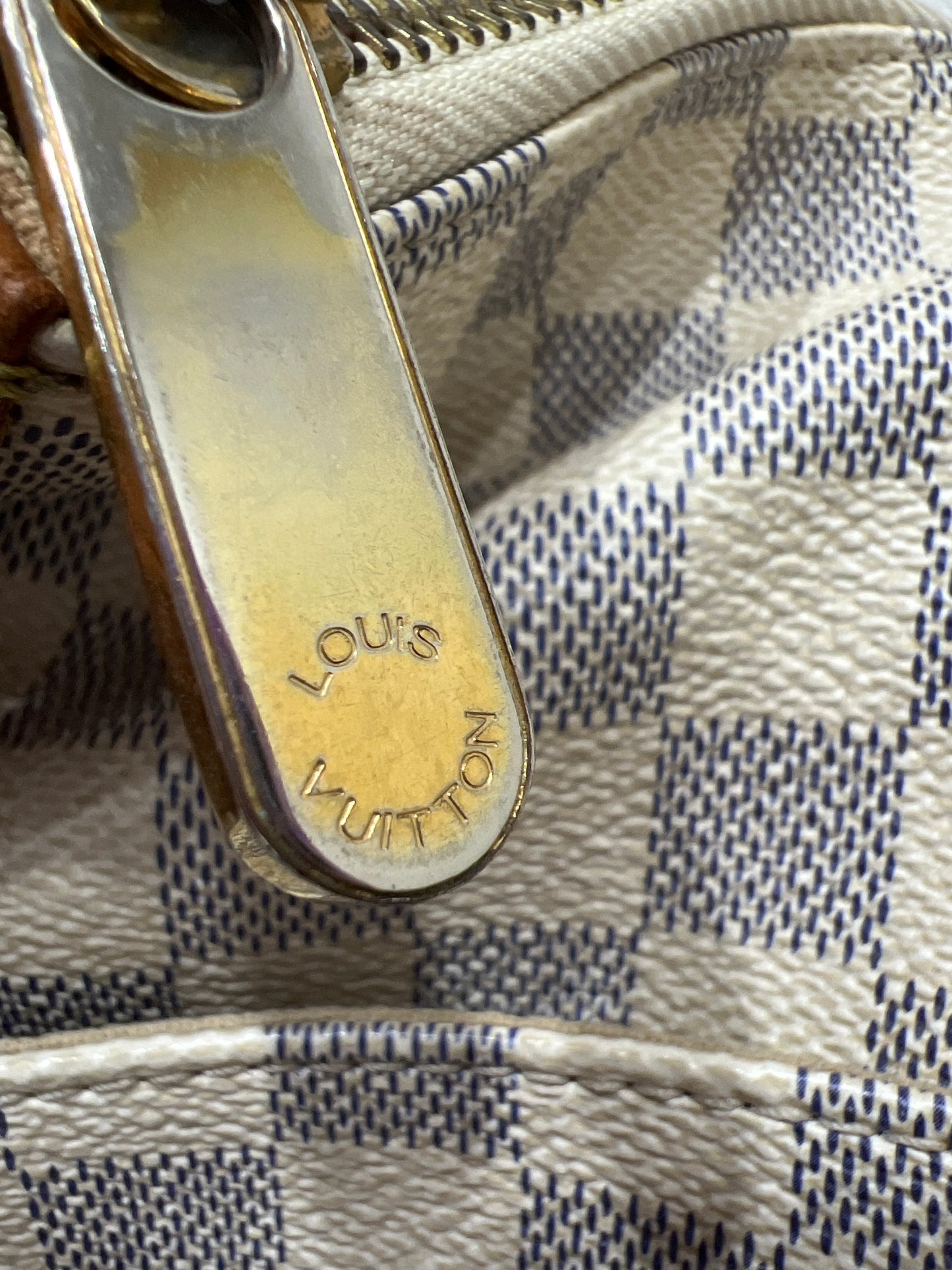 LOUIS VUITTON Totally MM Tote Bag