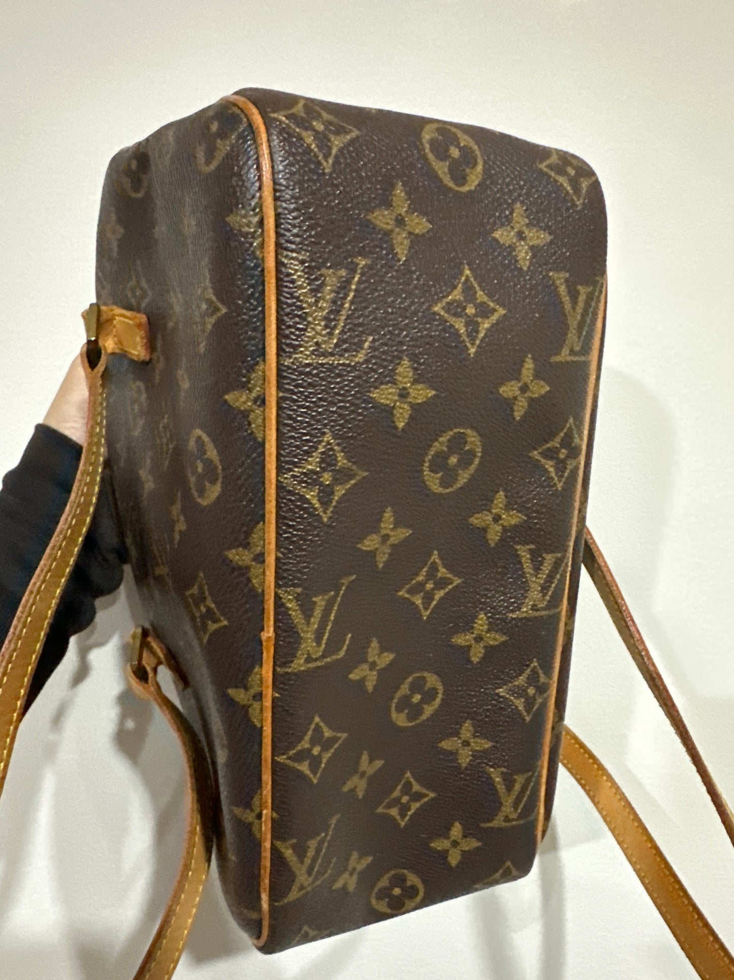 Louis Vuitton Cite MM