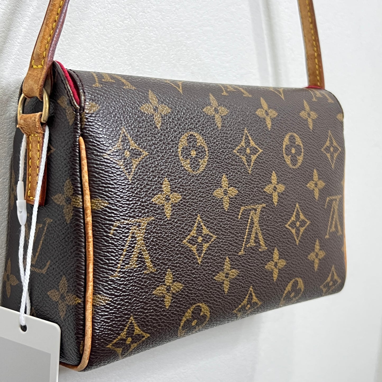 LOUIS VUITTON Recital