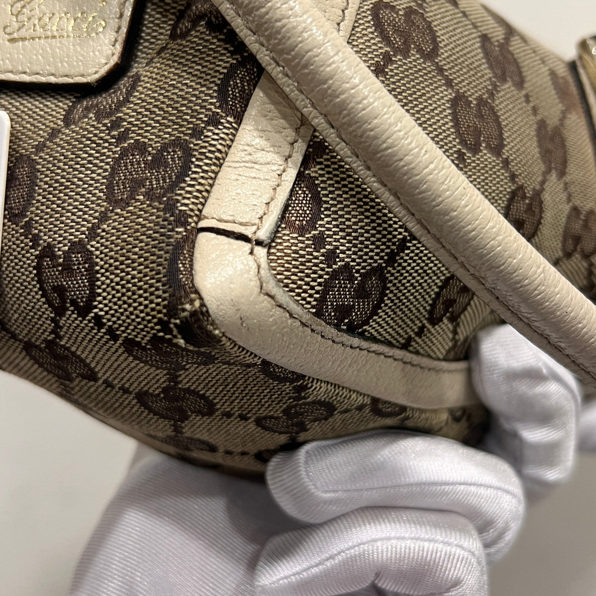 GUCCI Abbey D-Ring Pochette Shoulder Bag