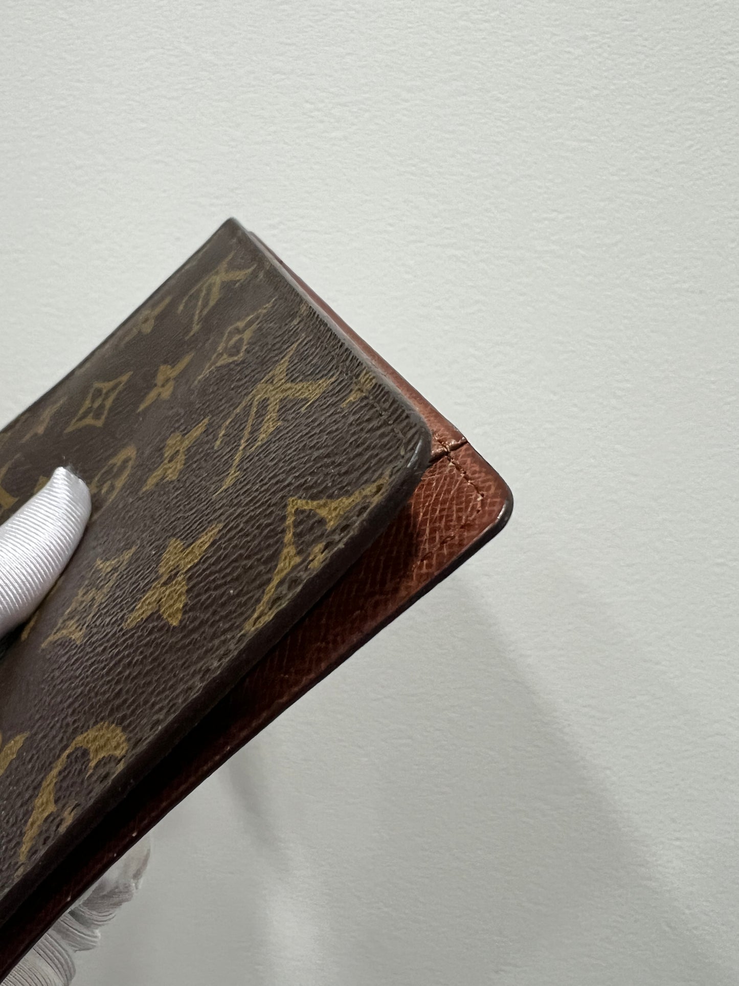 LOUIS VUITTON Passport Case