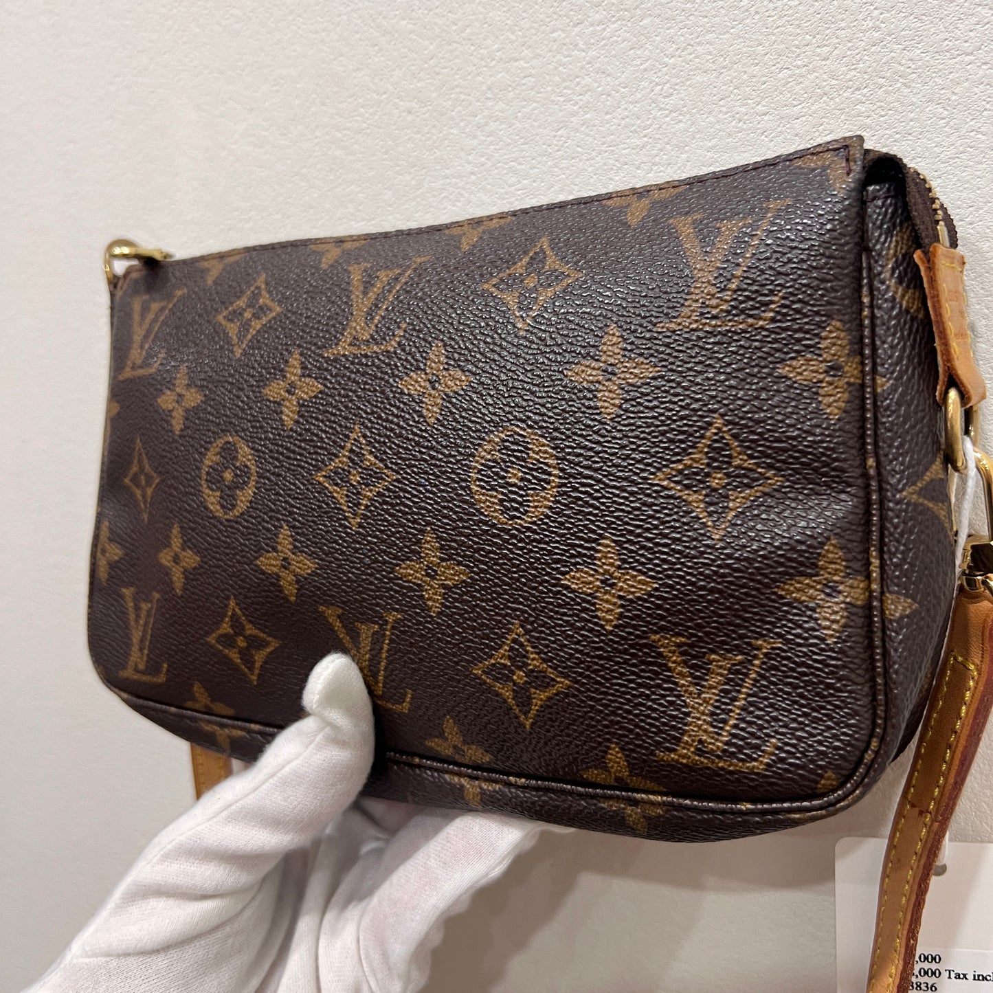 LOUIS VUITTON Accessory Pouchette w/ Long Strap