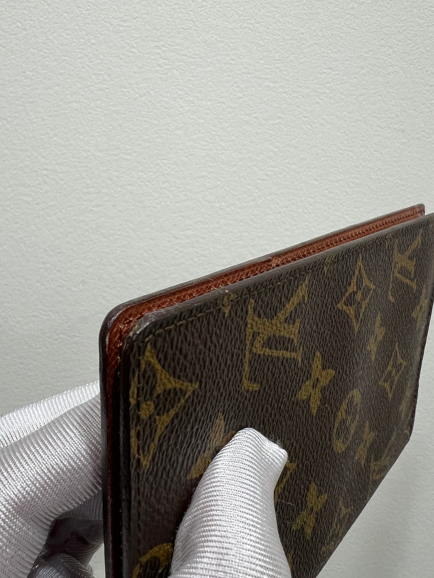LOUIS VUITTON Passport Case