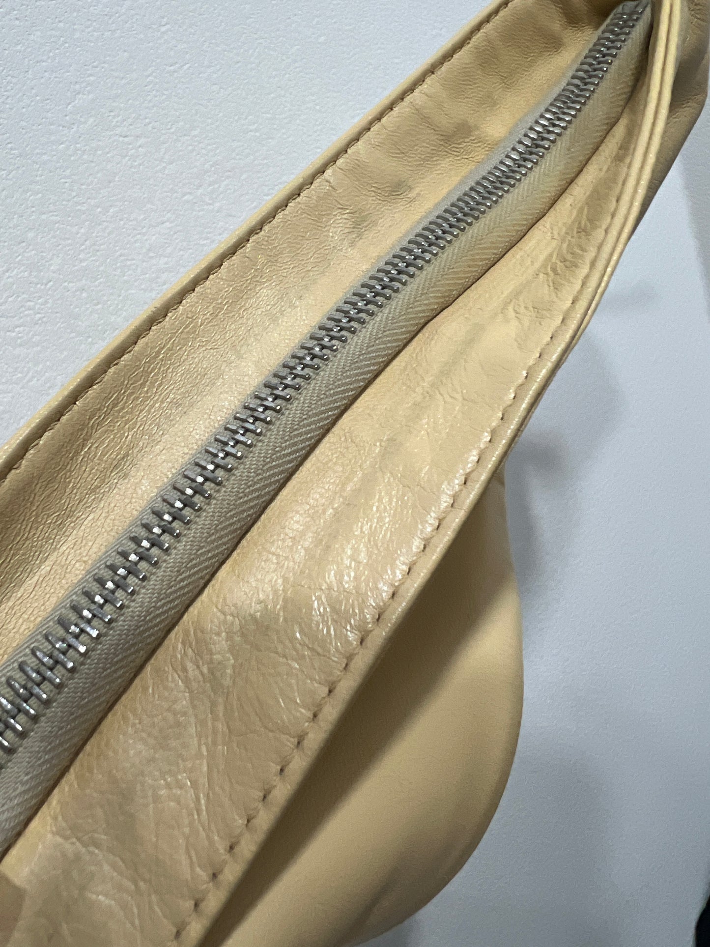 FENDI mamma Baguette leather