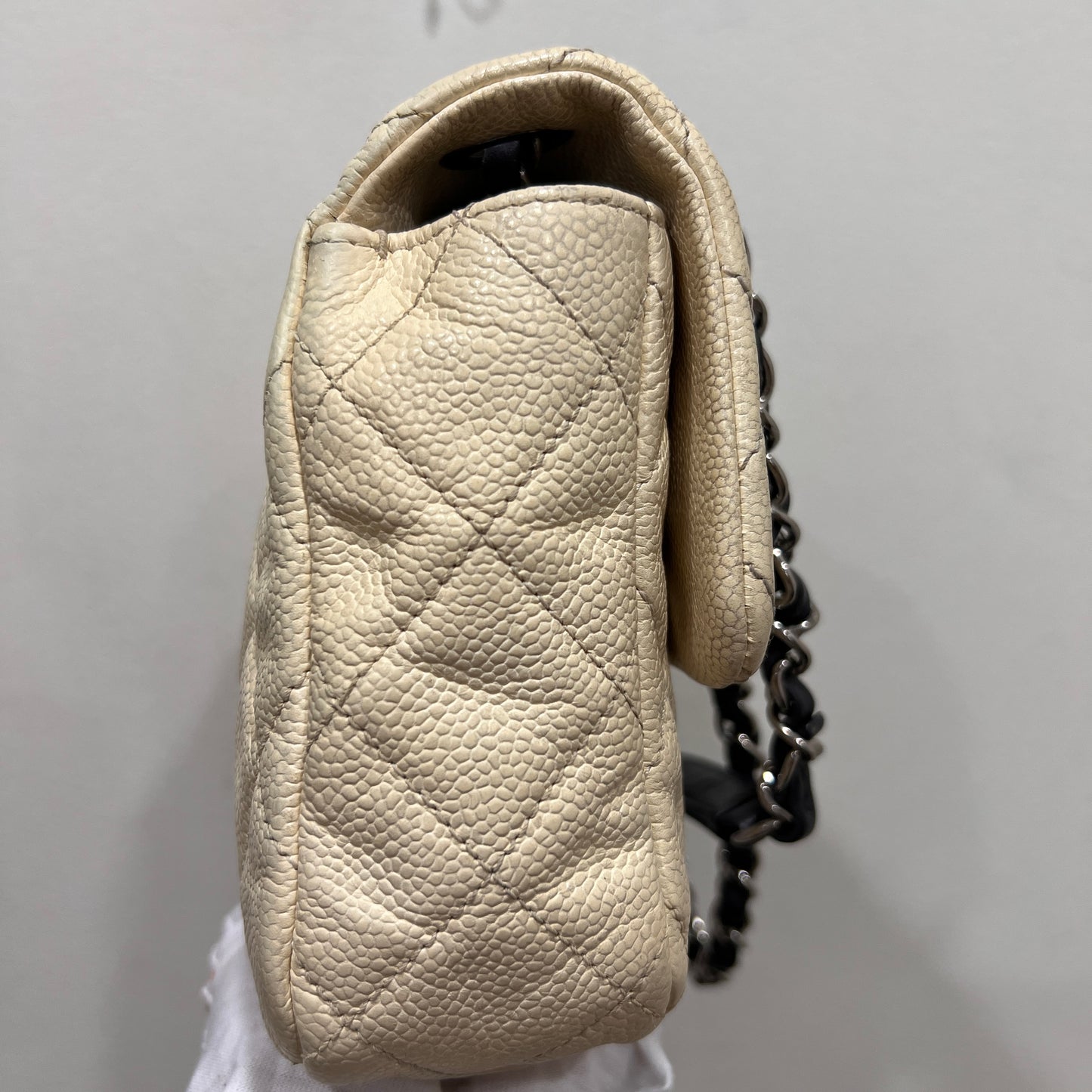 CHANEL Caviar Quilted Ombre Flap Bag