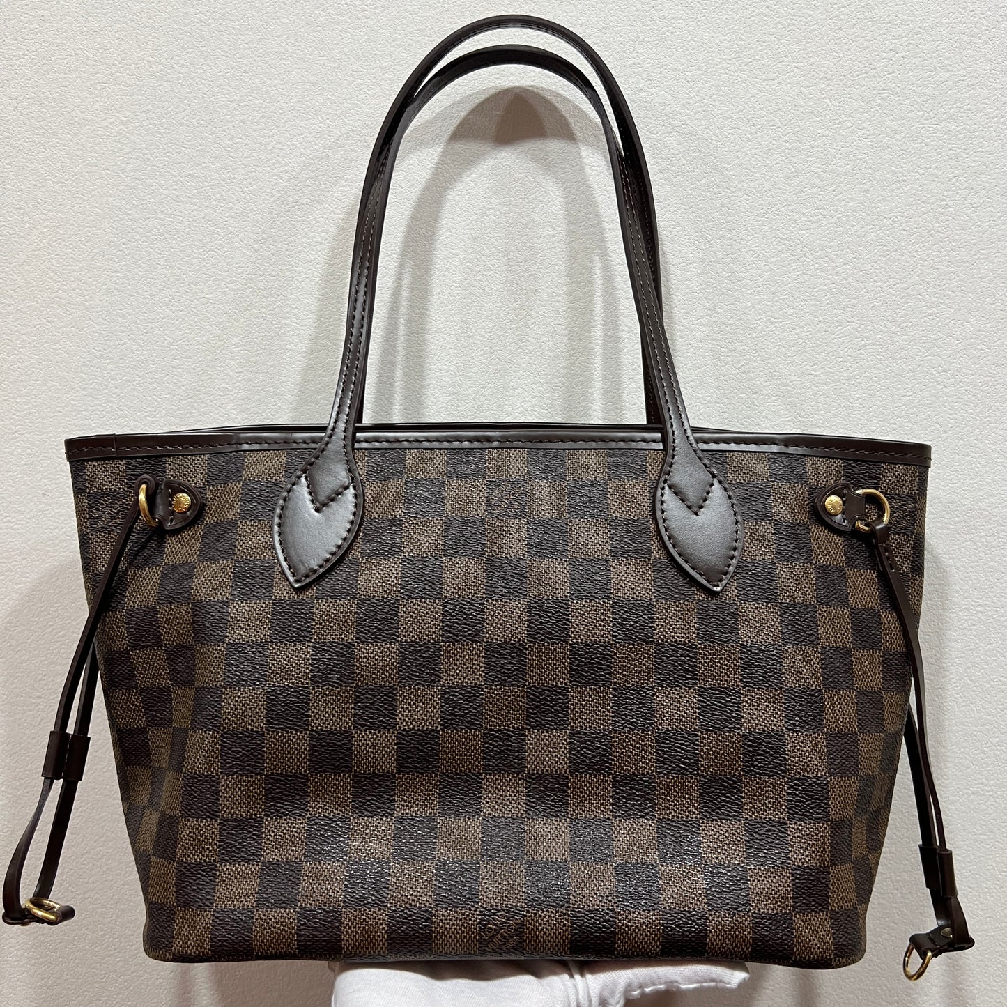 LOUIS VUITTON Neverfull PM