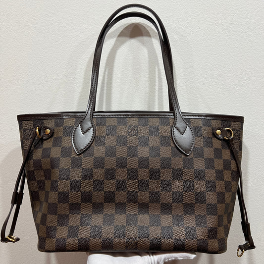 LOUIS VUITTON Neverfull PM