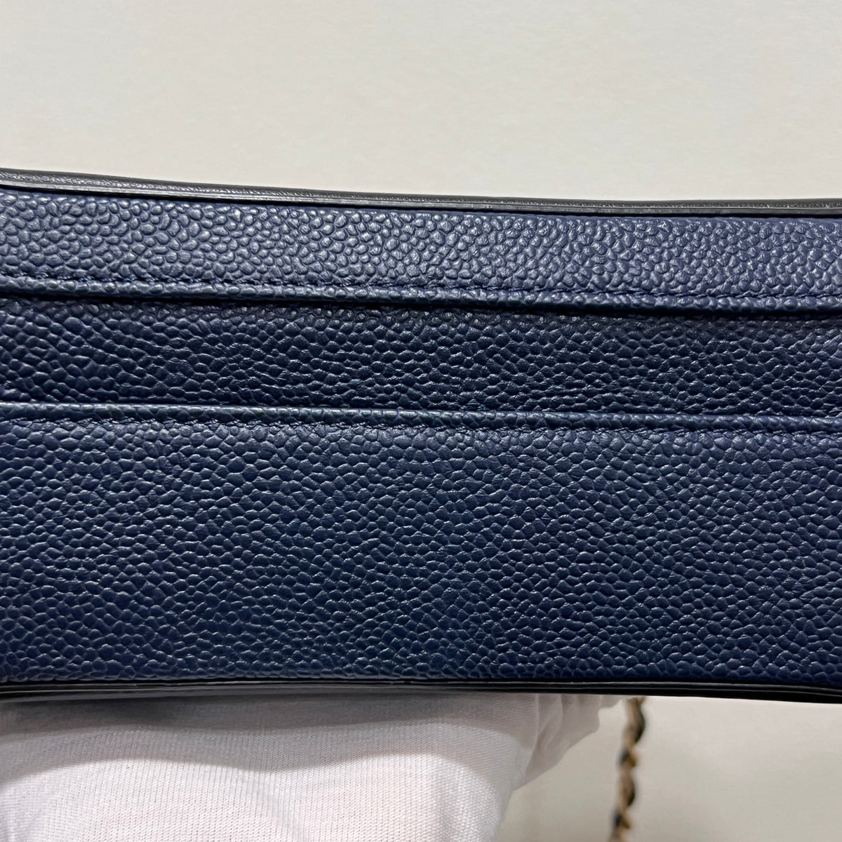 CHANEL CC Filigree Vanity Case Quilted Caviar Medium