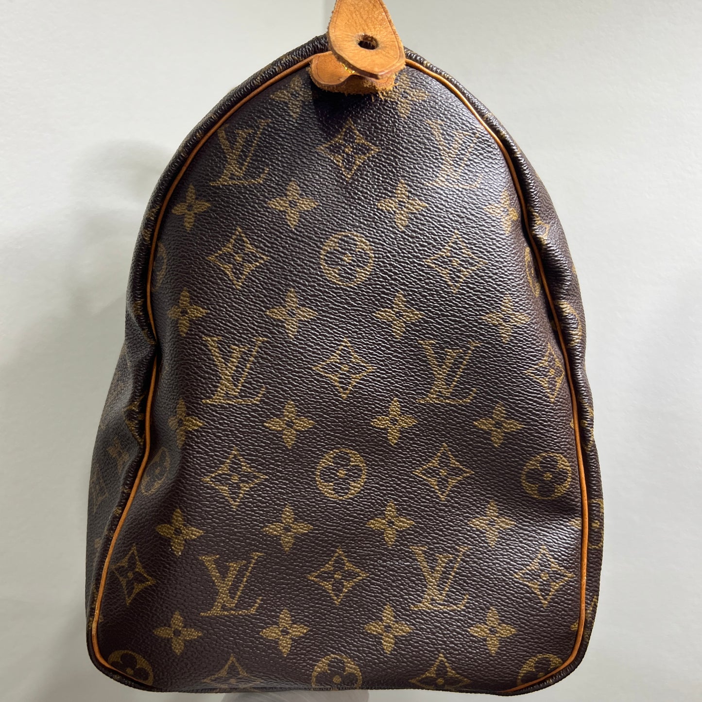 LOUIS VUITTON Speedy 40cm
