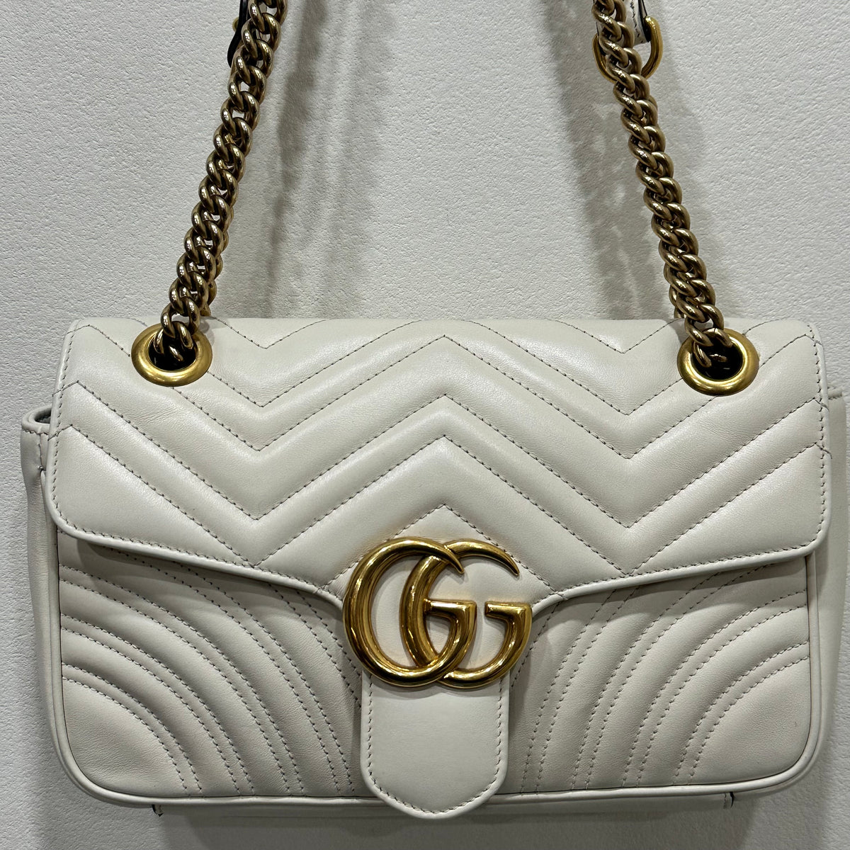 GUCCI Marmont white