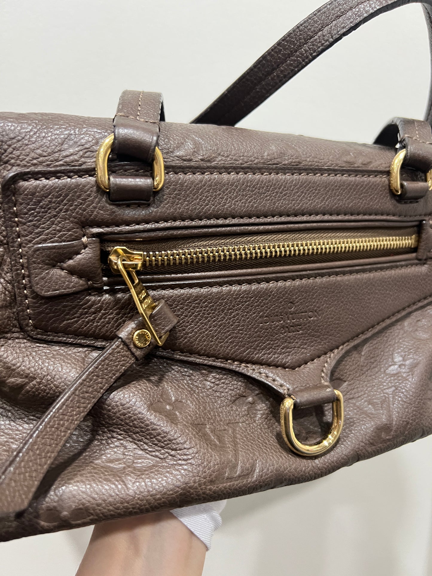 LOUIS VUITTON Lumineuse Empreinte Leather