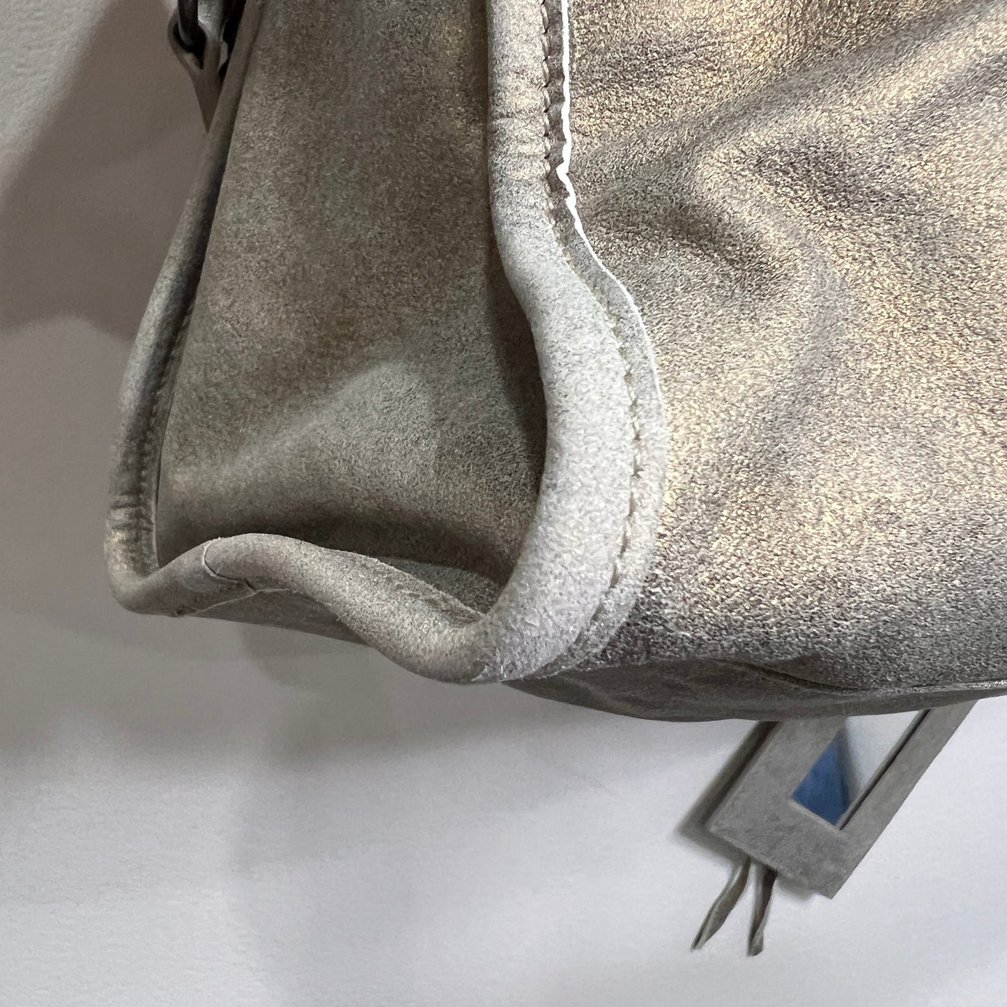 BALENCIAGA City Bag pearlescent