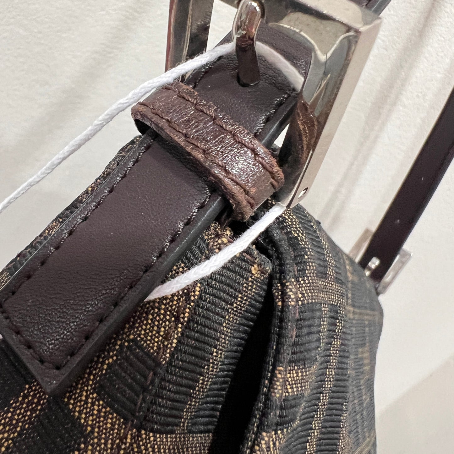 FENDI Mamma Baguette in Long Strap