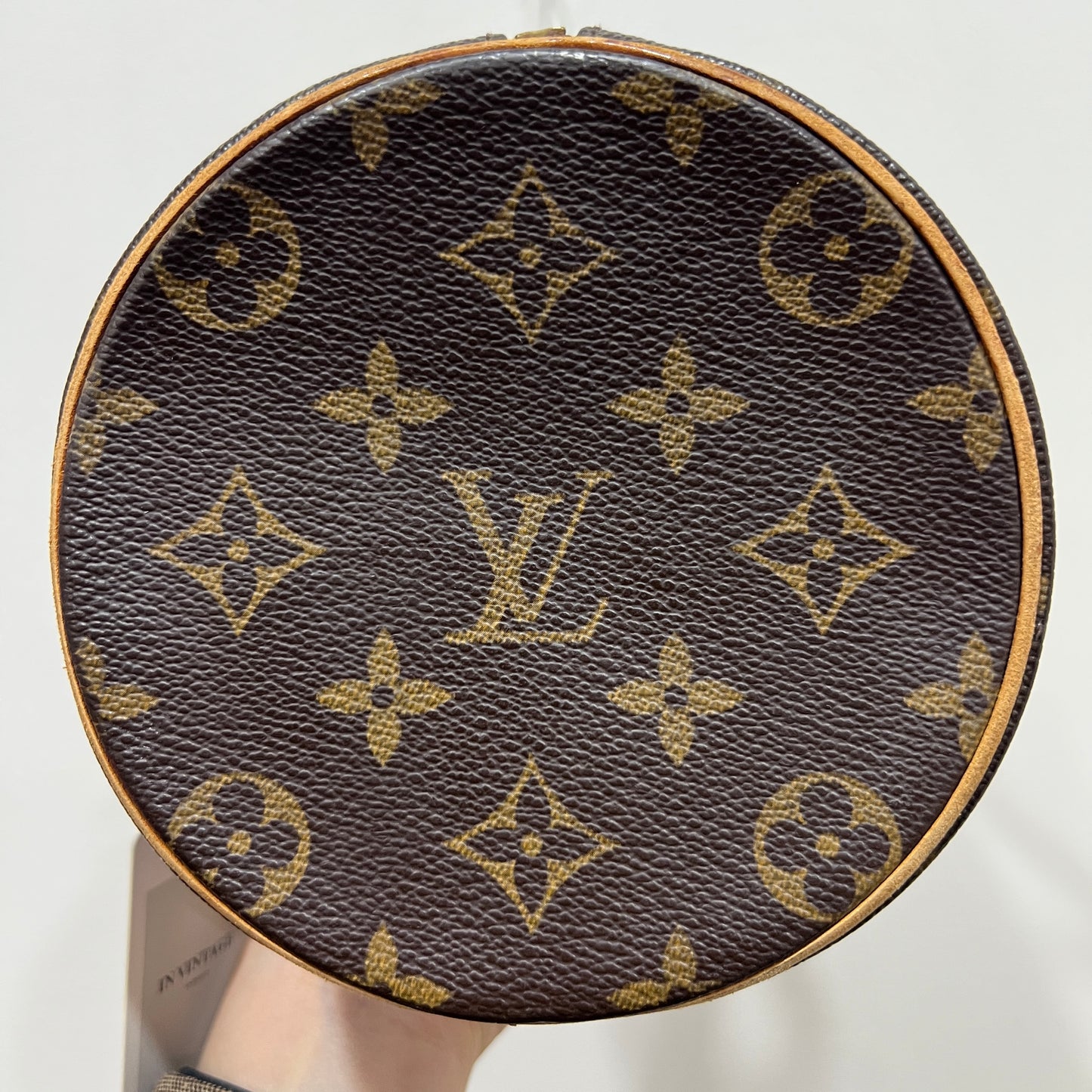 LOUIS VUITTON Papillon 27