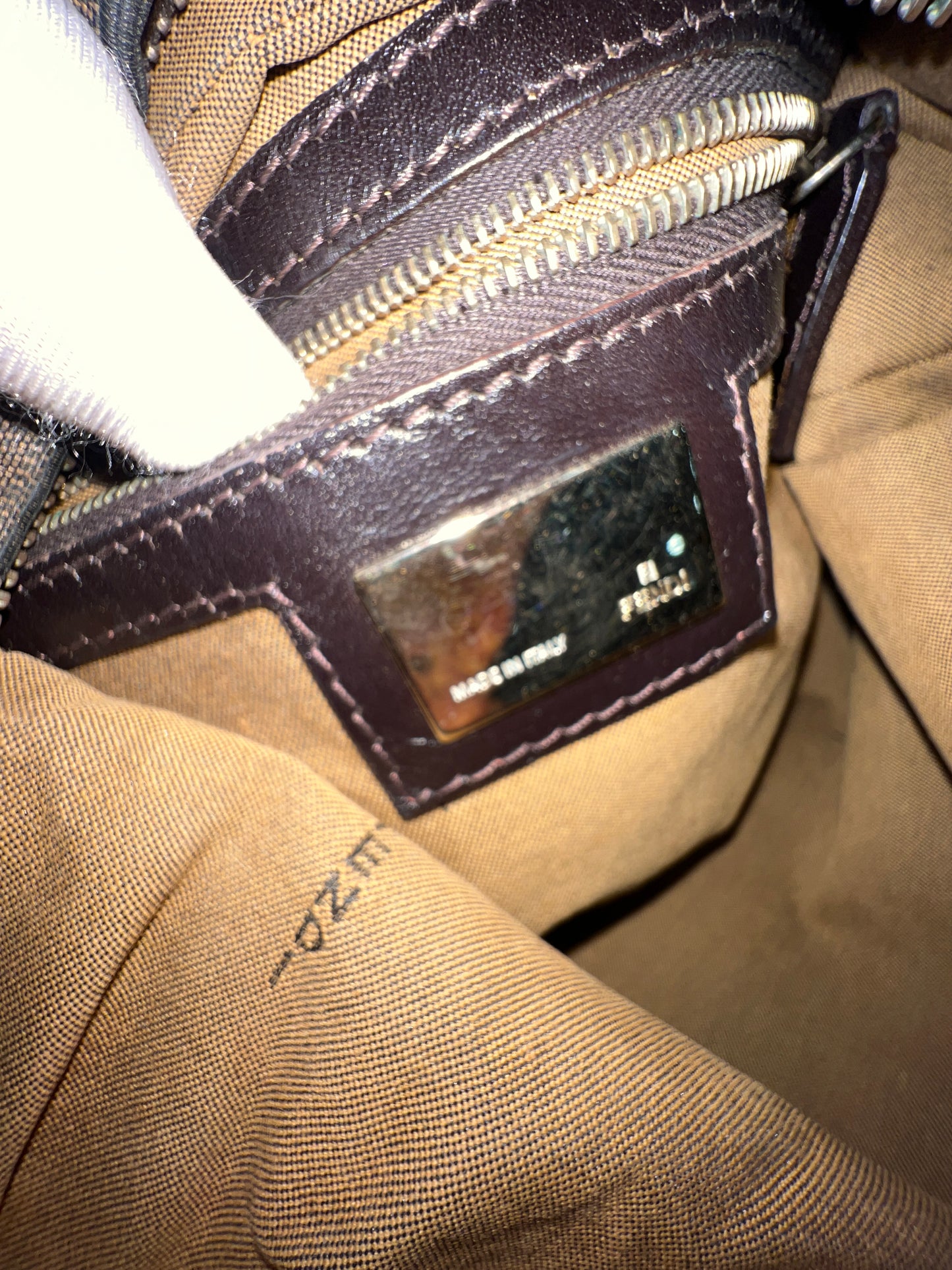 FENDI Croissant Chain Shoulder bag