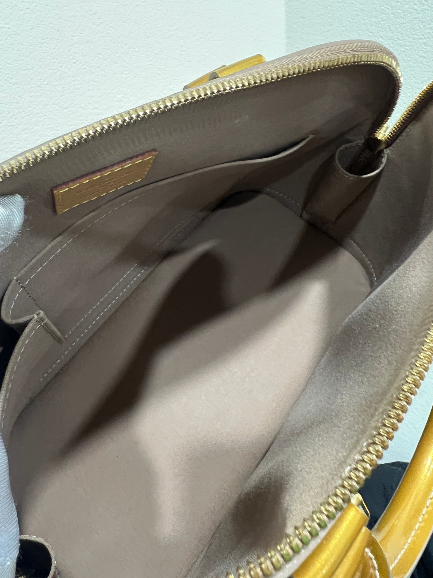 LOUIS VUITTON Gold Handbag