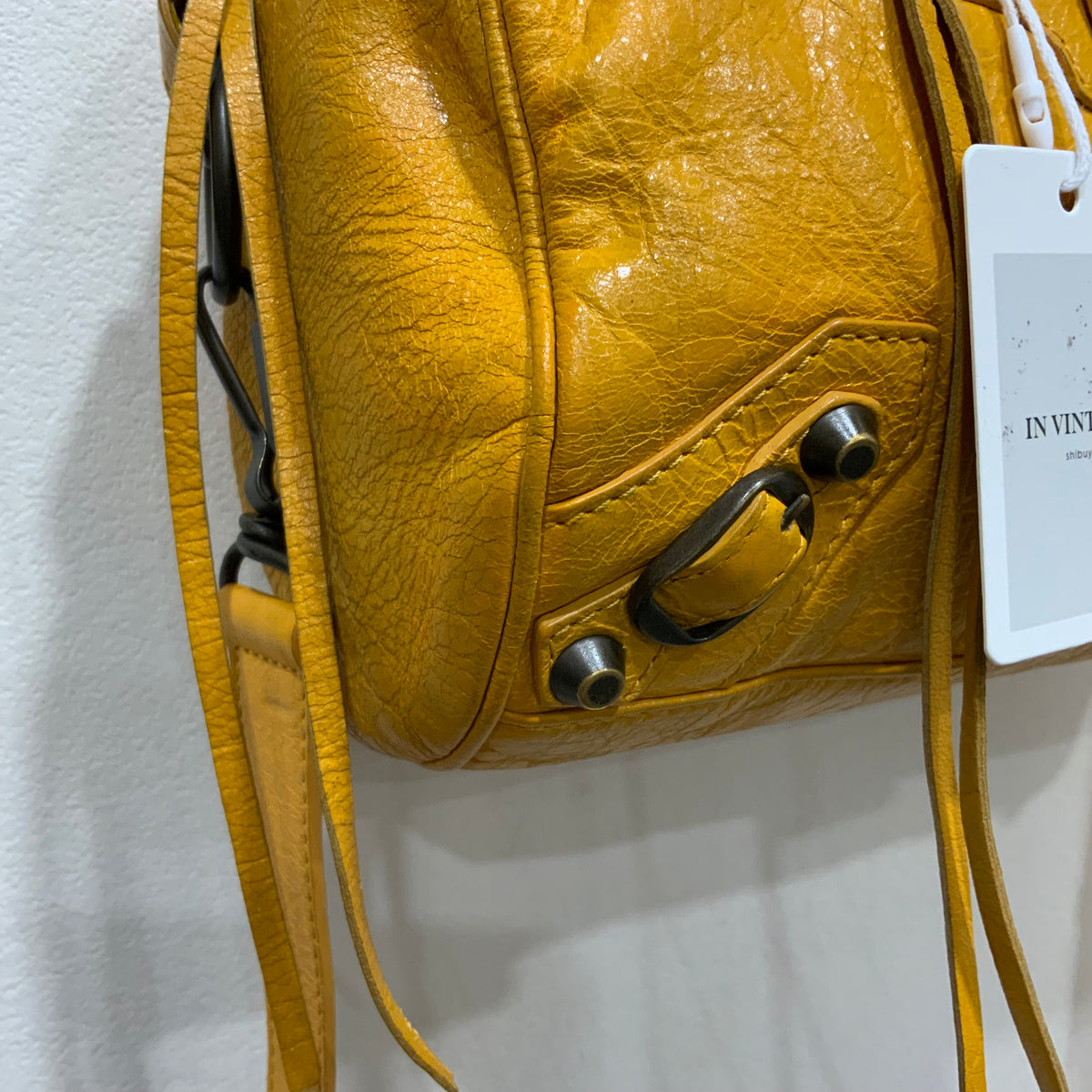 BALENCIAGA Classic Twiggy Bag 25cm Mango/Mangue Color