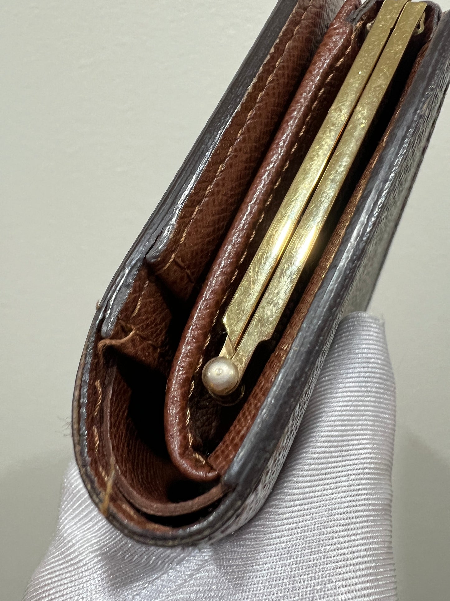 LOUIS VUITTON Porte-monnaie Billet Bifold Wallet