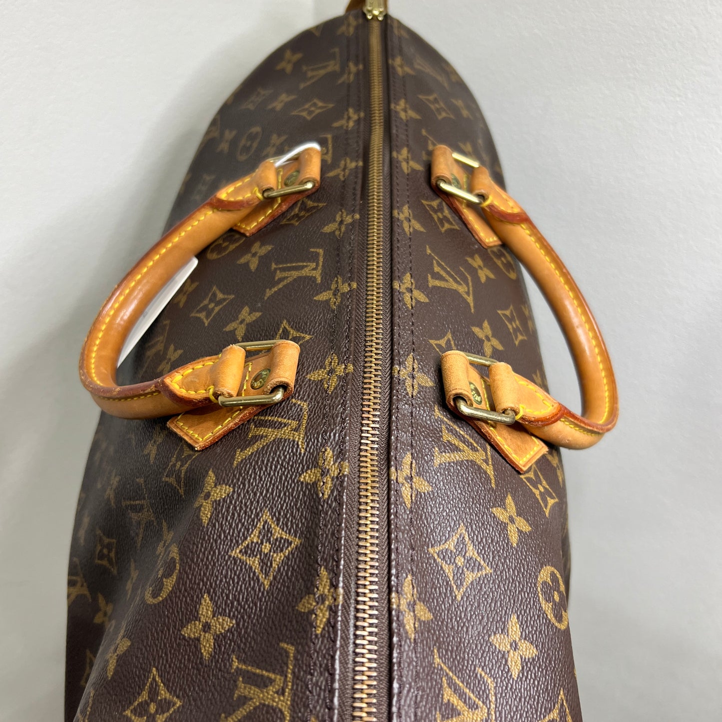 LOUIS VUITTON Speedy 40cm