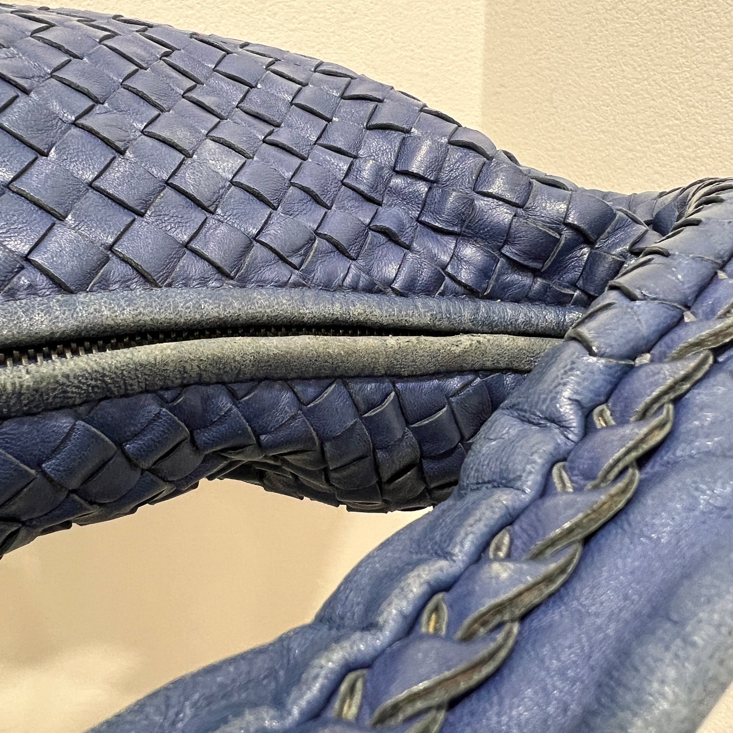 BOTTEGA VENETA Hobo Navy Interciatto Woven Napa Leather Bag