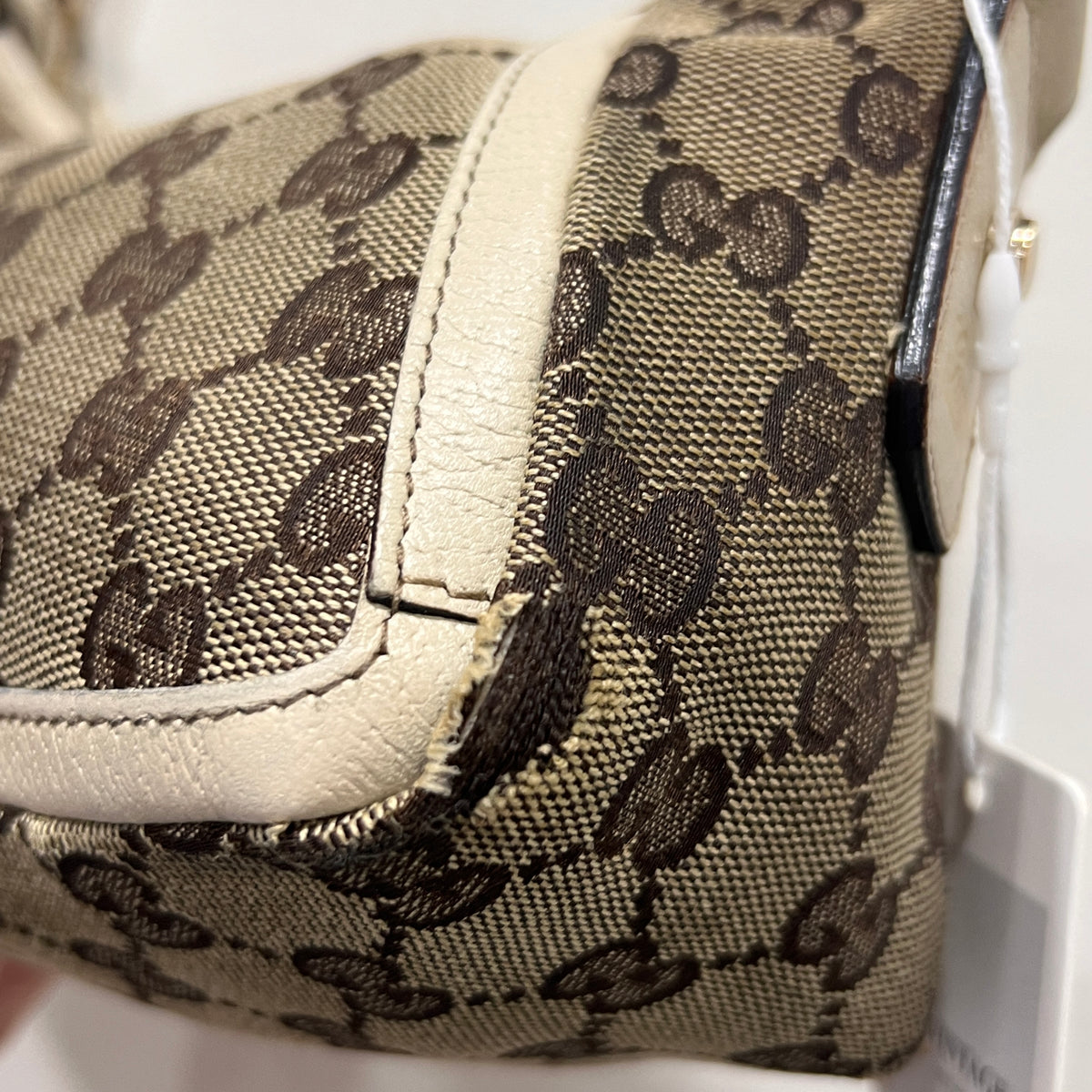 GUCCI Abbey D-Ring Pochette Shoulder Bag