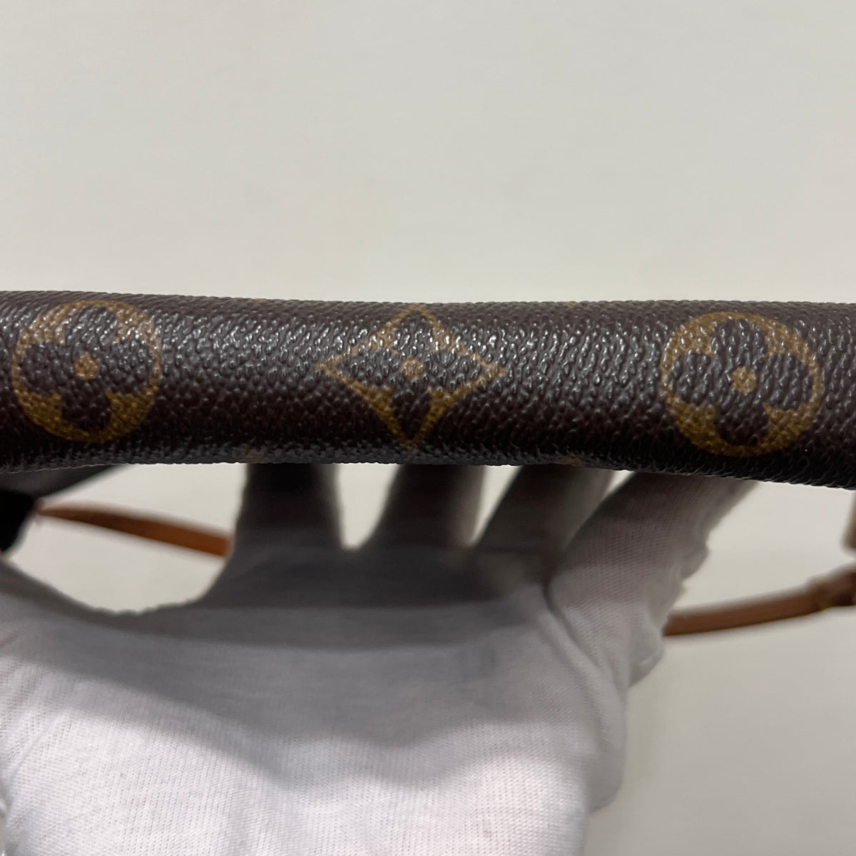 LOUIS VUITTON Accessory Pochette