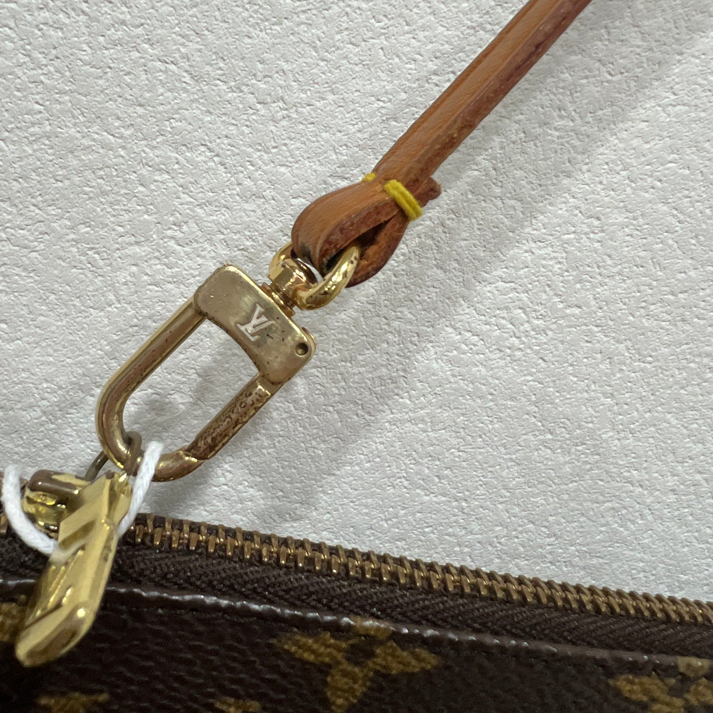 LOUIS VUITTON Accessory Pochette
