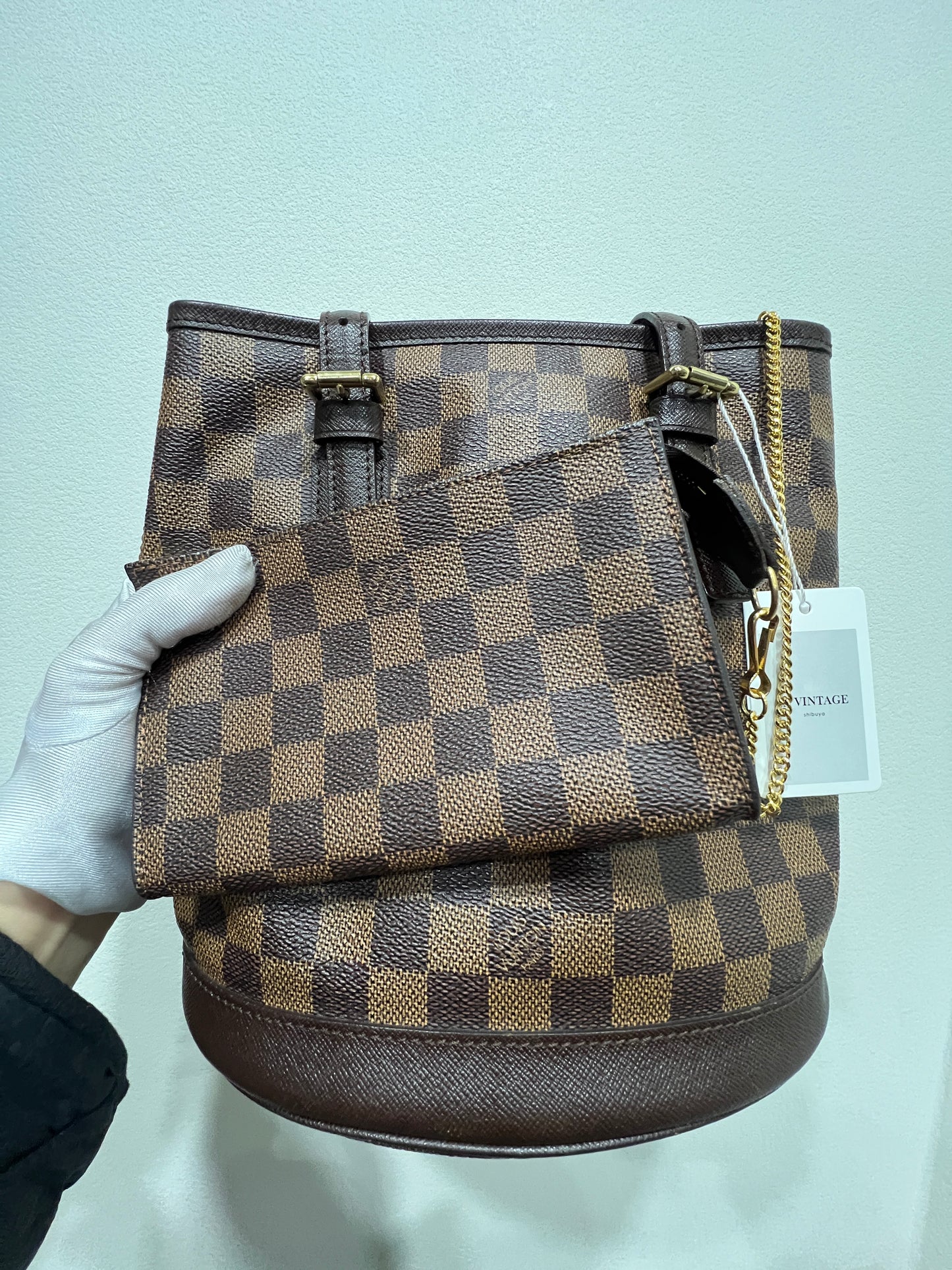 LOUIS VUITTON Damier Marais Bucket Bag