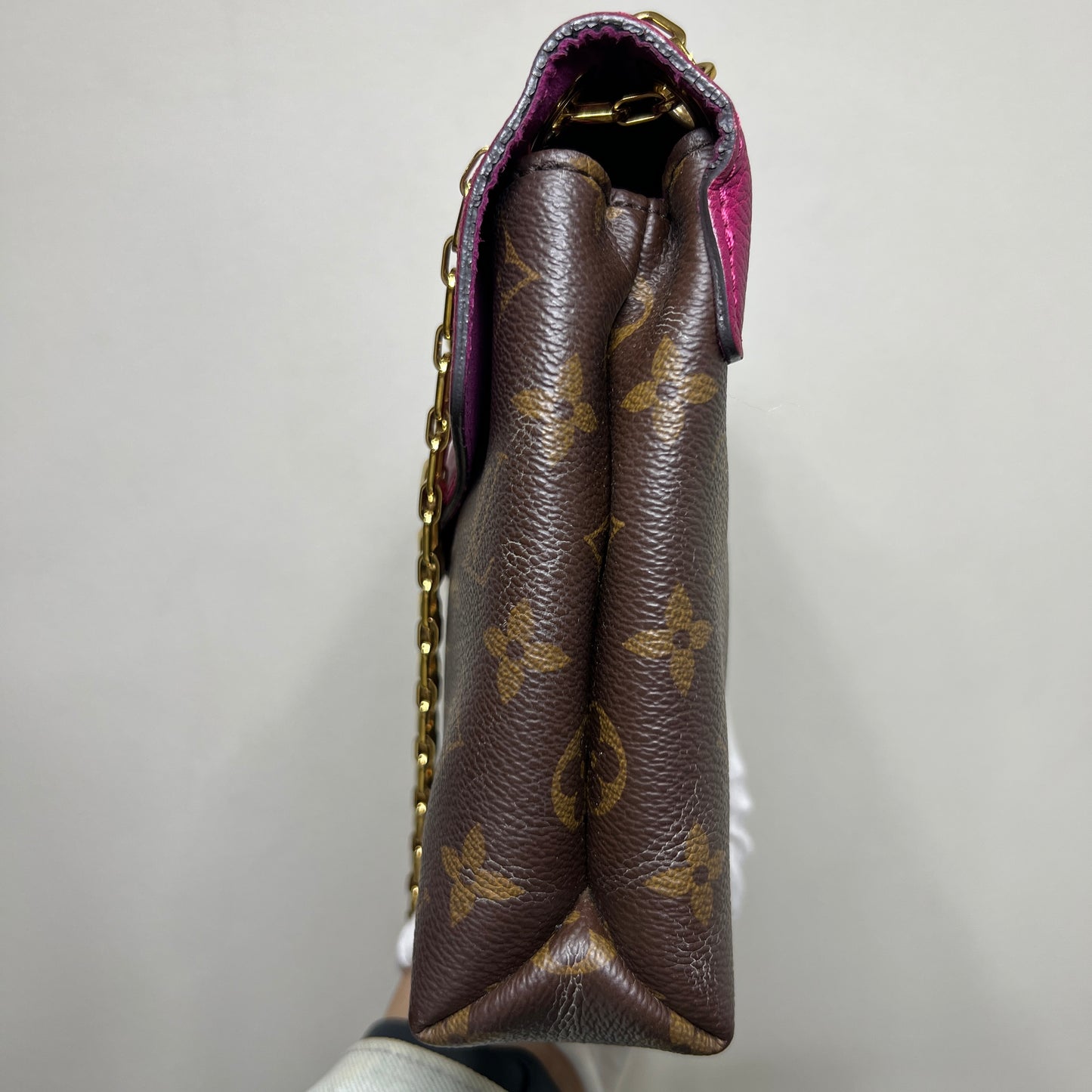 LOUIS VUITTON Pallas Chain Bag