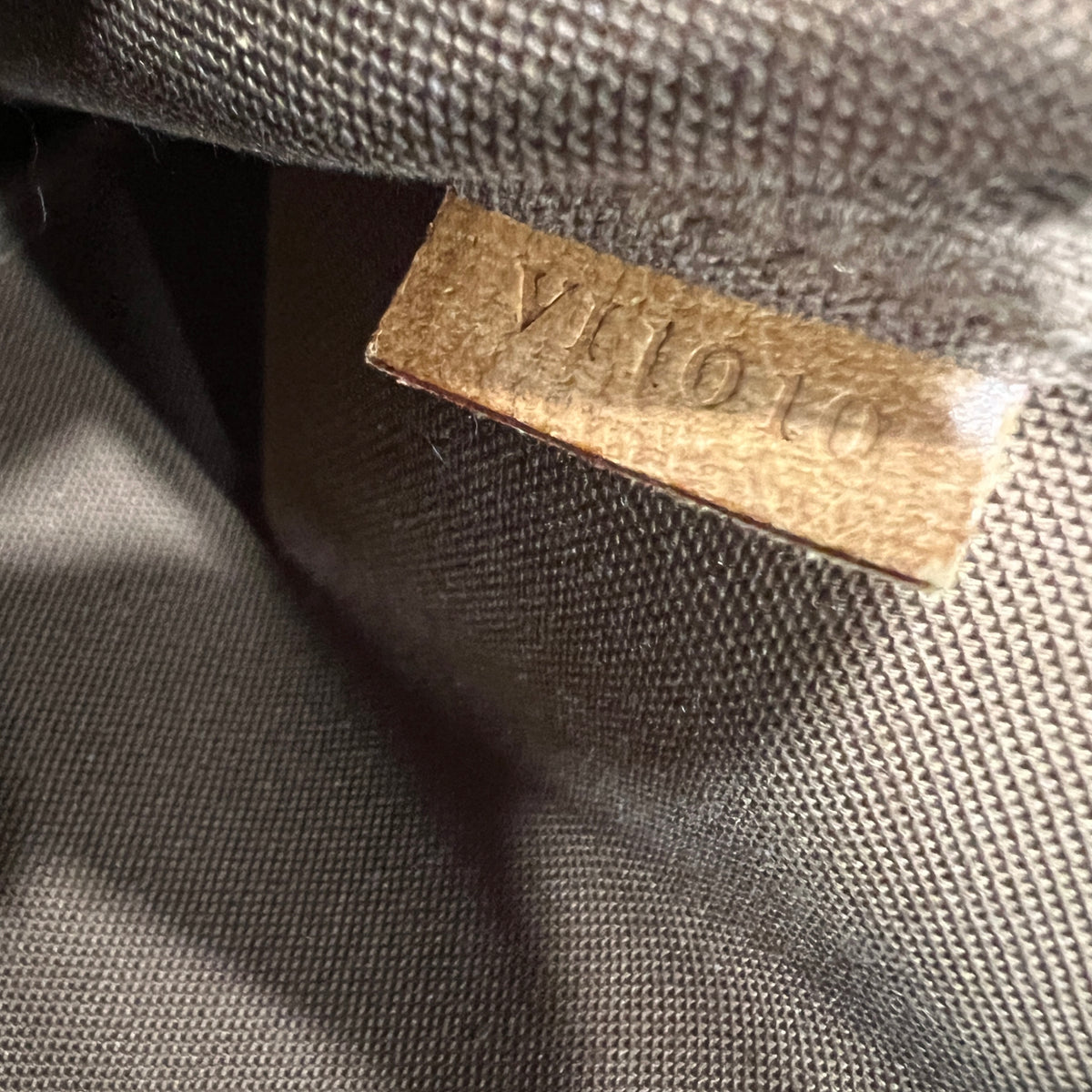 LOUIS VUITTON Accessory Pochette