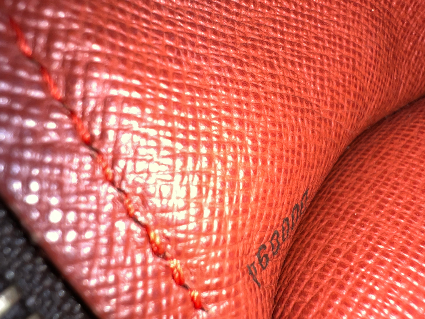 LOUIS VUITTON Papillon Damier