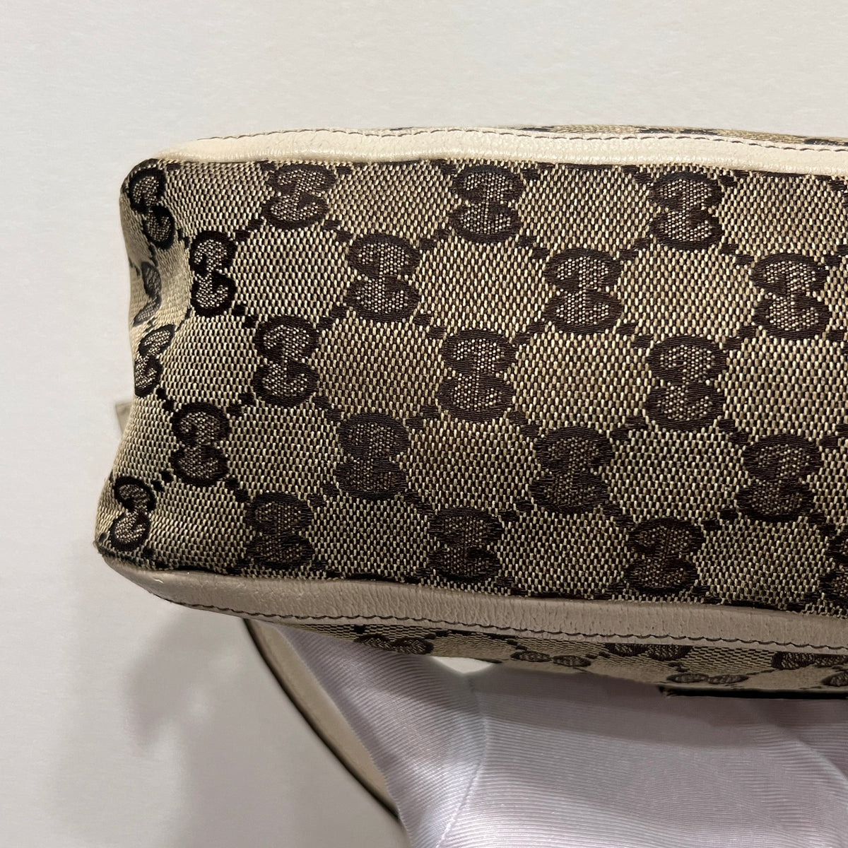 GUCCI Abbey D-Ring Pochette Shoulder Bag