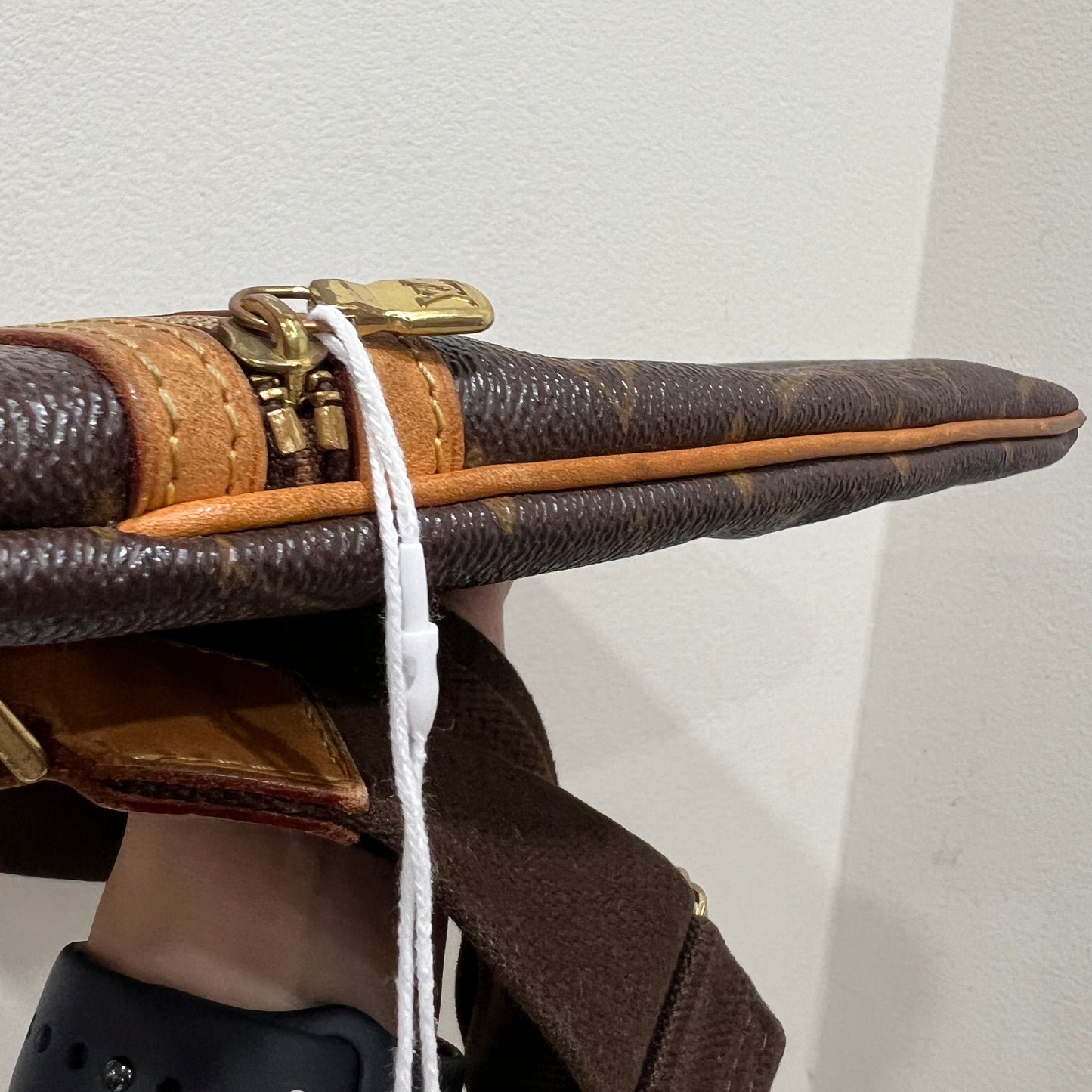 LOUIS VUITTON Pochette Bosphore