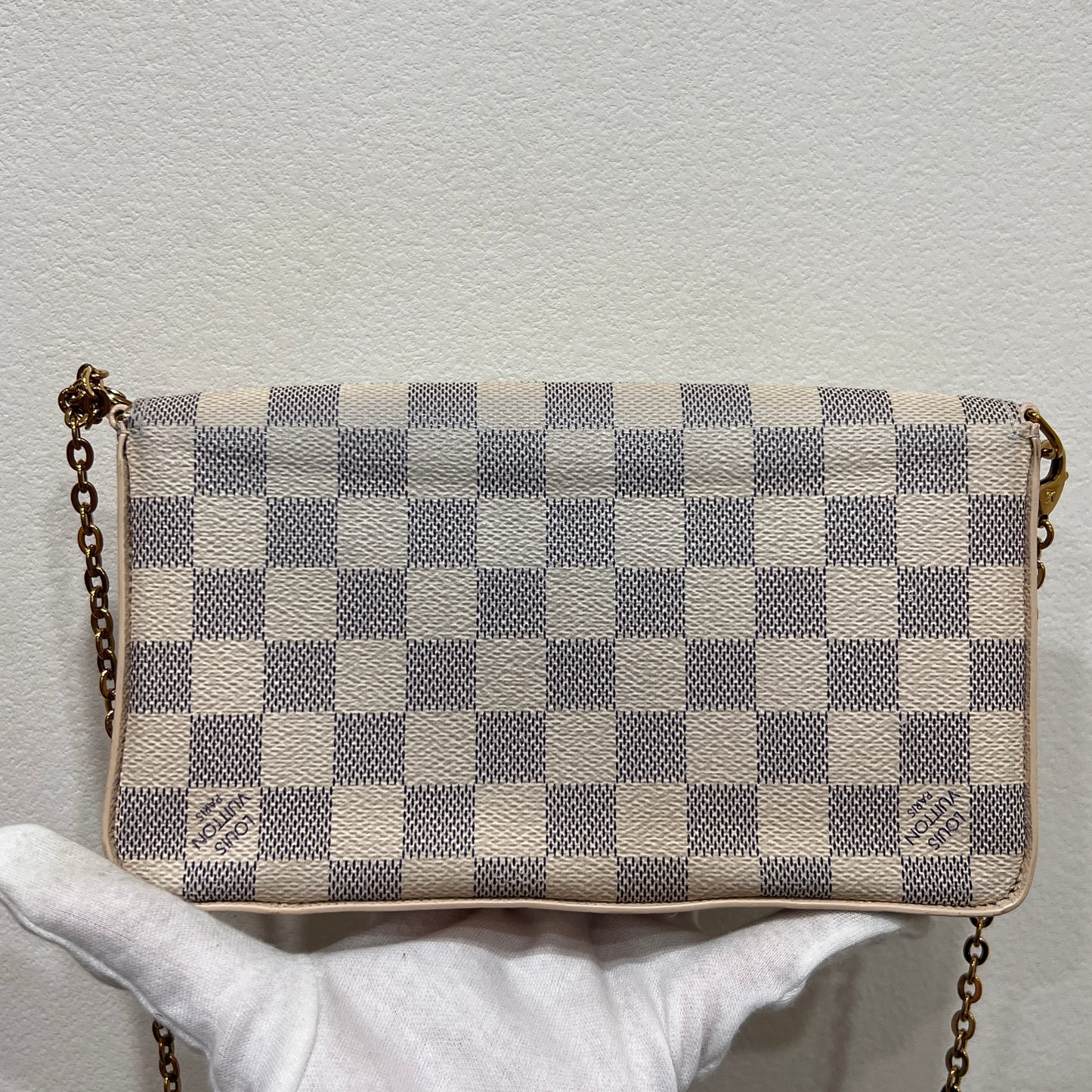 LOUIS VUITTON Felice Damier