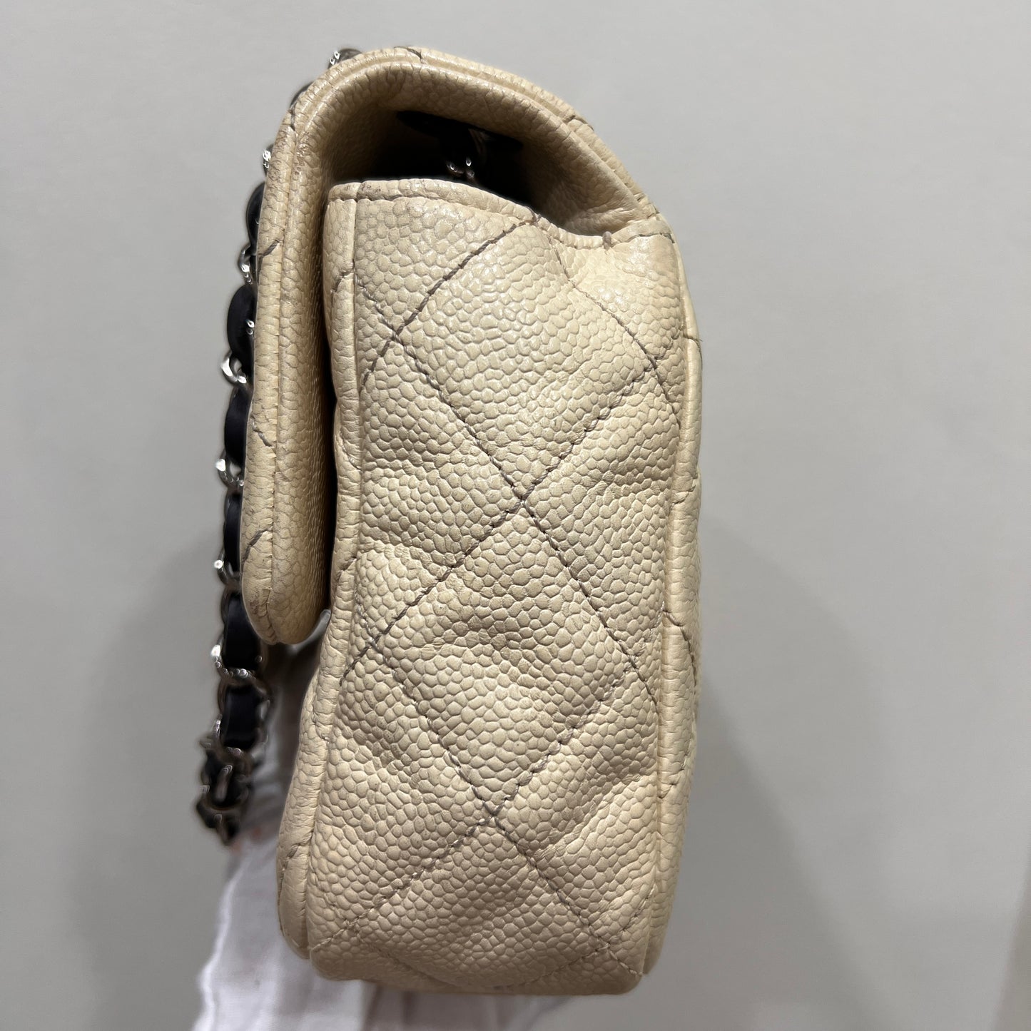 CHANEL Caviar Quilted Ombre Flap Bag