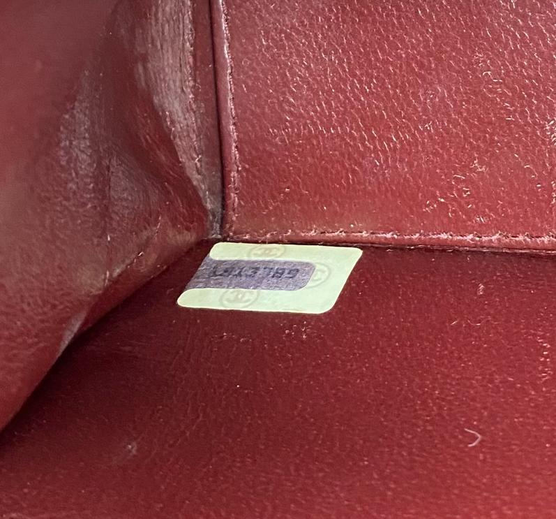 CHANEL Kelly Wave Chain Shoulder Bag 24K gold