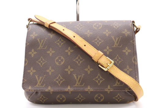 LOUIS VUITTON Musette Tango
